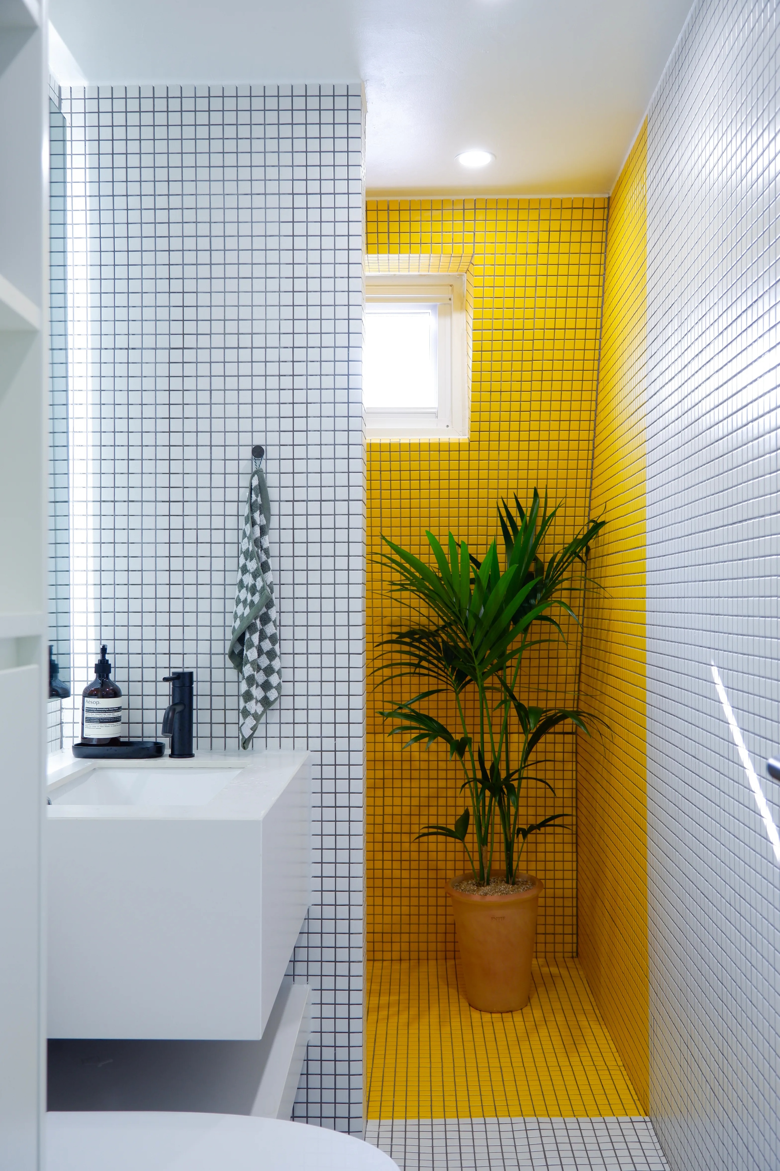 Warm Neutral Bamboo Hand Towel user photo