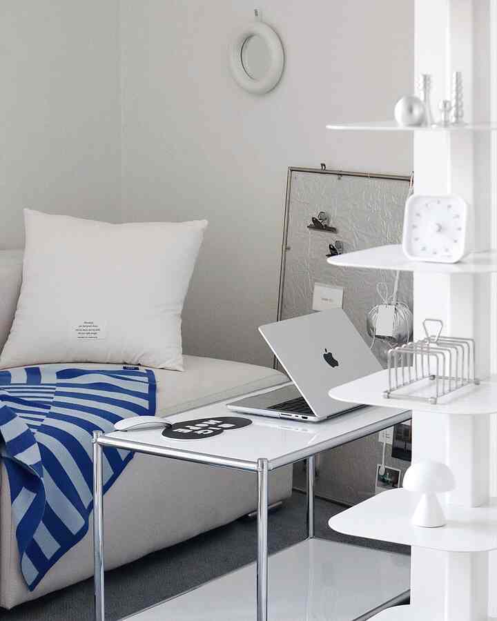 デスクテリアポイントアイテムおすすめ➰

NEW MOUSE PAD .ᐟ .ᐟ .ᐟ .ᐟ
私が愛するブランド、イナピースクエア
6つのマウスパッドが追加されました➰

オブジェクトオンラインモールで注文しました。
今週、オブジェクトの西交点に立ち寄る 
6つの実物を見てきました👀✨

（月光PICK）BIG HOPE  #마우스패드 #맥북 #맥북프로 #매직마우스 #마우스패드추천 #데스크테리어 #데스크테리어소품 #데스크셋업 #데스크인테리어 #이나피스퀘어 #INAPSQUARE #거실 #작은거실 #작은방 #작은방인테리어 