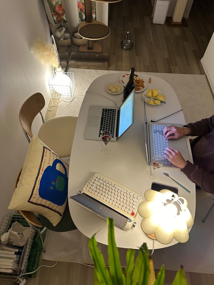 short form carousel card thumbnail