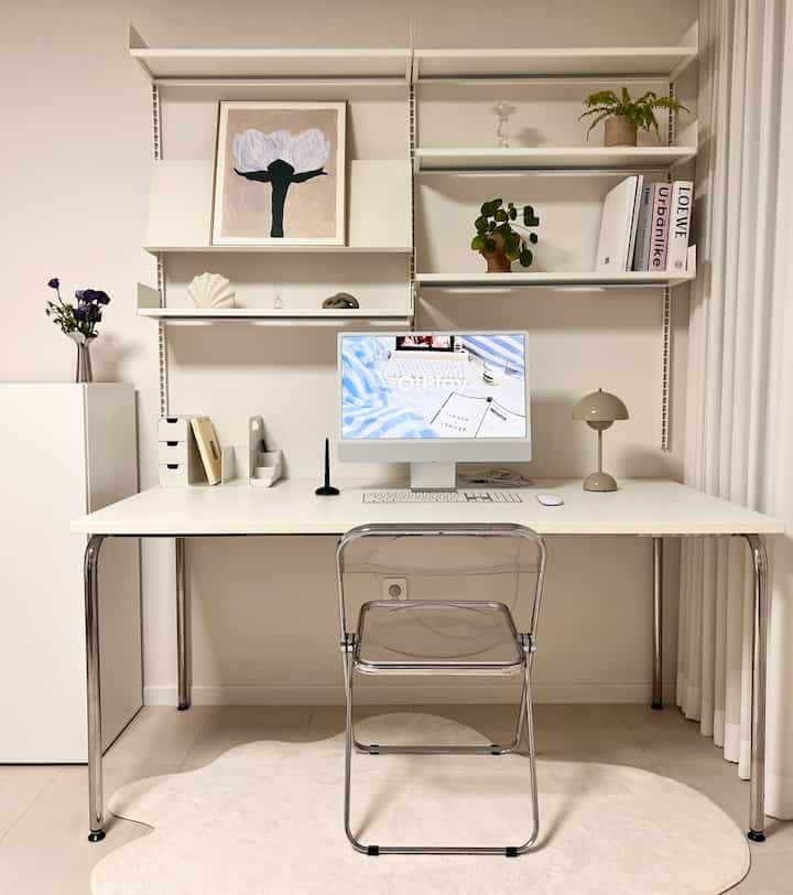 #레어로우러버 #데스크테리어 #맞팔 

I always dreamed of this when I was working..

I want to work in a pretty space with my own Mac.. ㅋㅋㅋ

I quit my job and started working from home, so I have my own workspace and it's really nice 🤍

I can't work without an iMac in particular..
It's pretty and the best for designing.. iMac😍

Complete the desk space with RareLow and iMac💕

#Workspace #작업실인테리어 #작업실꾸미기 #작업실테이블 #레어로우 #레어로우선반 #레어로우시스템선반 #레어로우시스템 #레어로우쓰는사람들 #서재 #서재인테리어 #서재책상 #서재방인테리어 #서재방꾸미기 #아이맥 #아이맥인테리어 #엘엔씨스텐달 #러그 #러그카페트 #러그인테리어 #러그매트 #서재러그