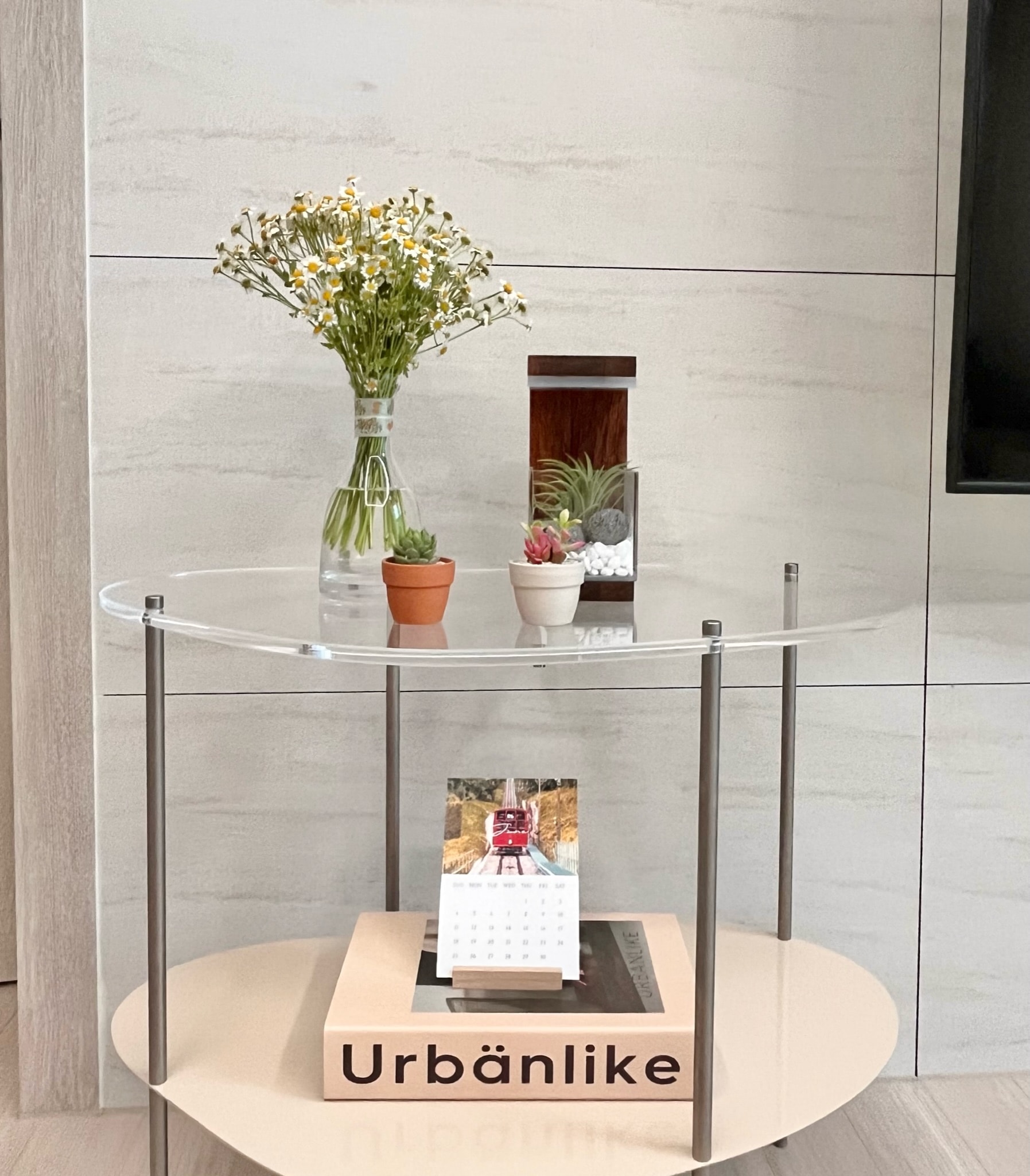 2027 Mini Desk Calendar with Wood Stand user photo