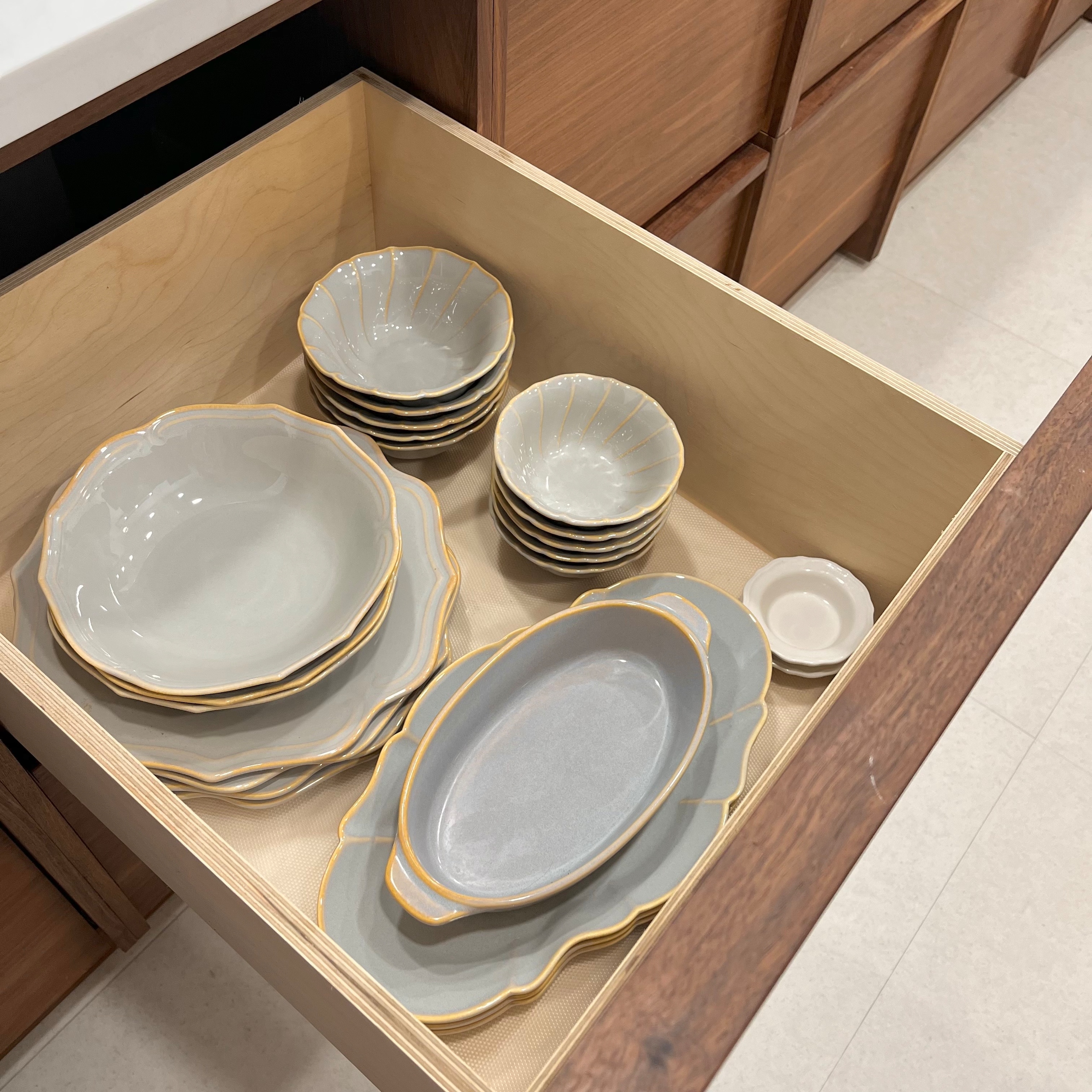 Stable Scalloped Plate Set (3-Piece) user photo