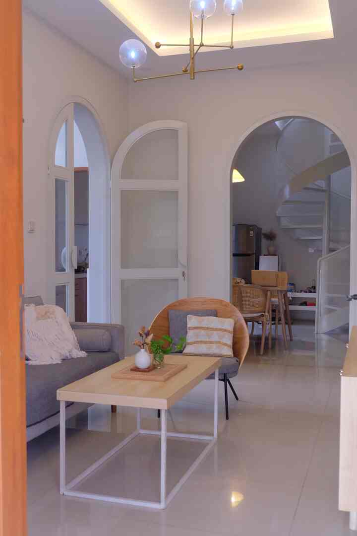 Rumah Japandi dengan Aksen Lengkung