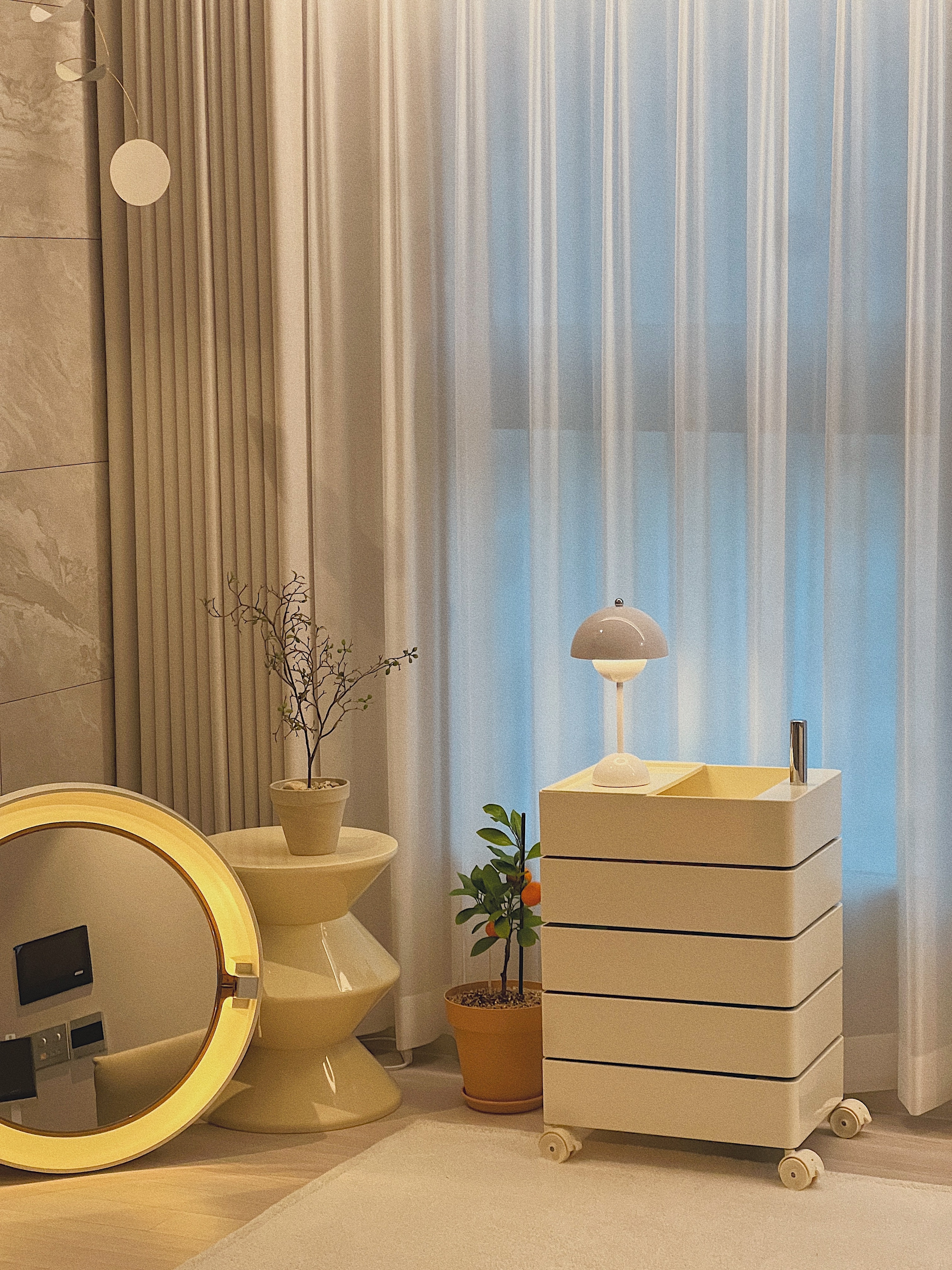 Hourglass Accent Stool user photo