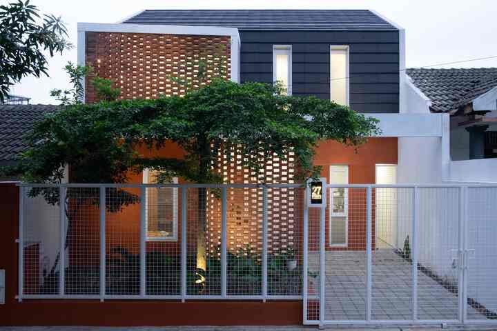 Rumah Tanpa AC di Depok, Tetap Adem!