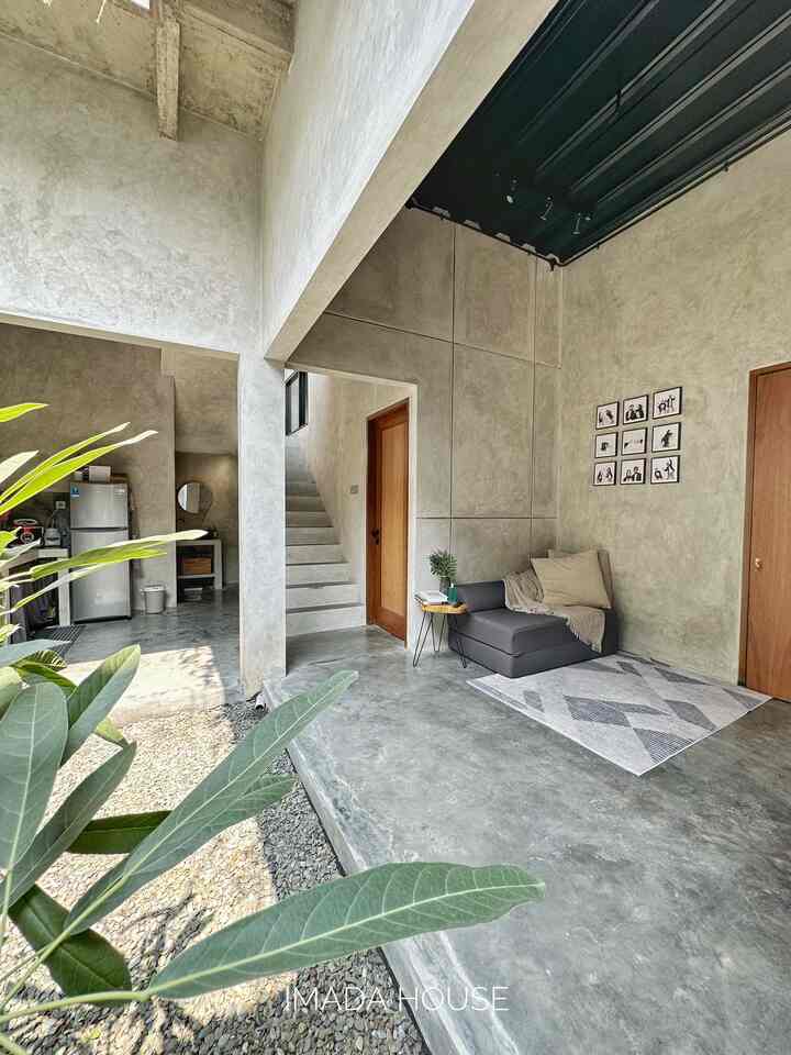 Rumah dengan Konsep "Belum Selesai"