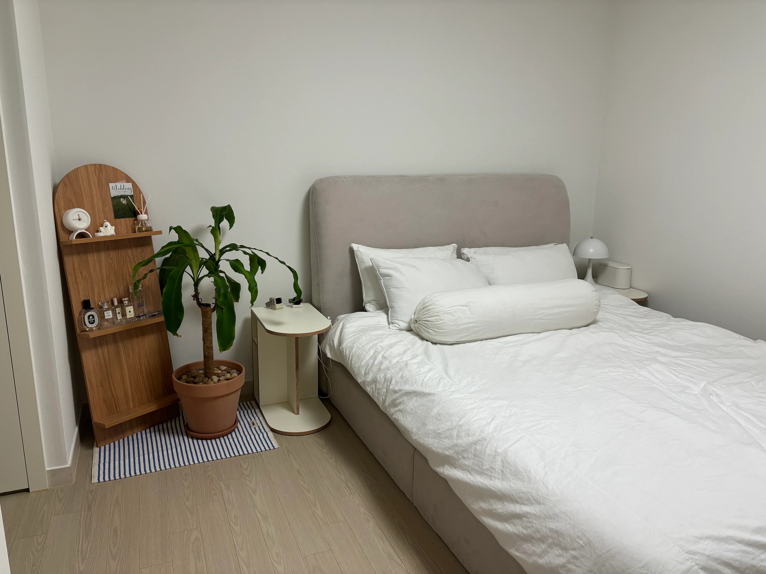 Round Shelf Side Table user photo