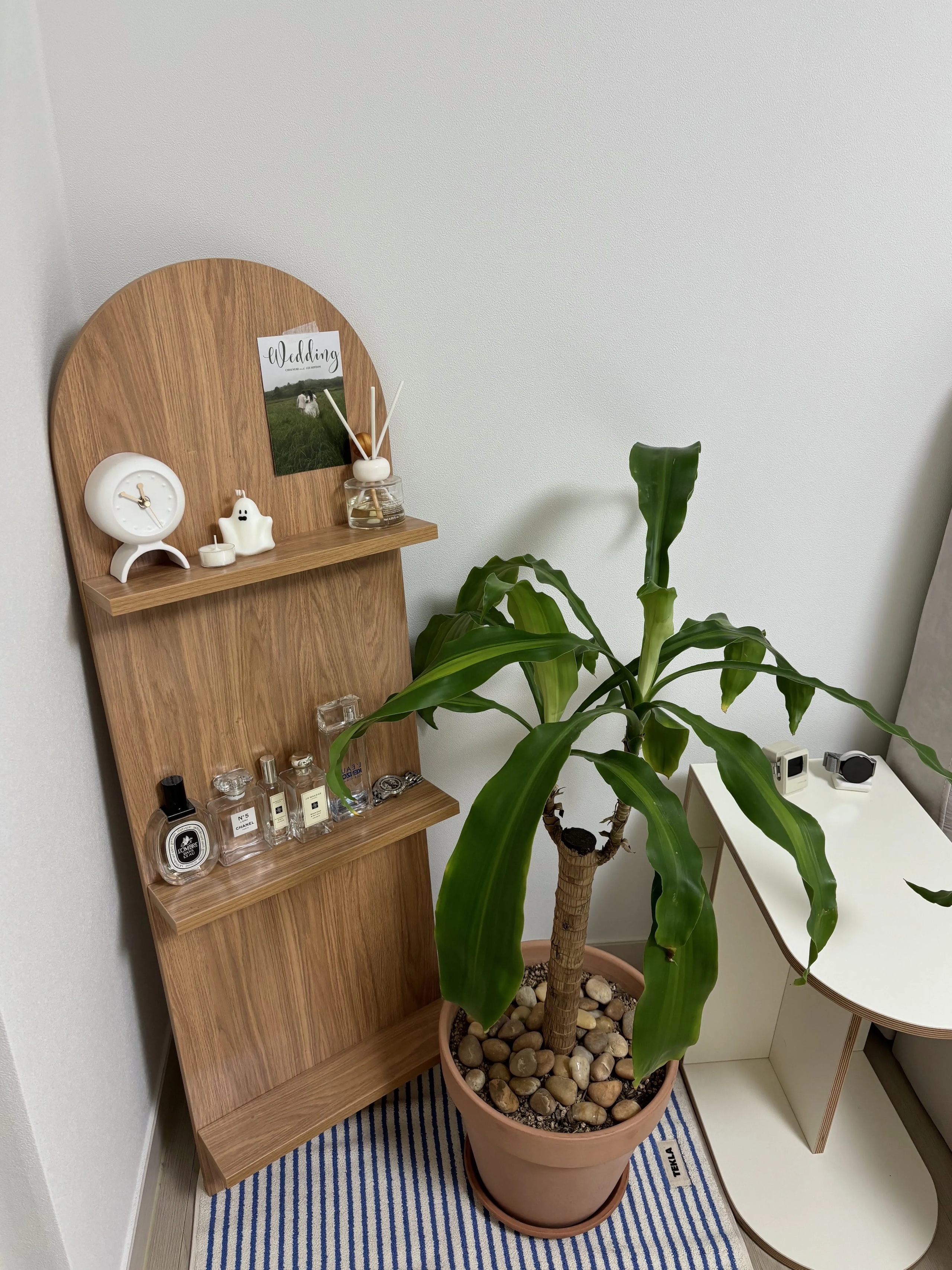 Round Shelf Side Table user photo