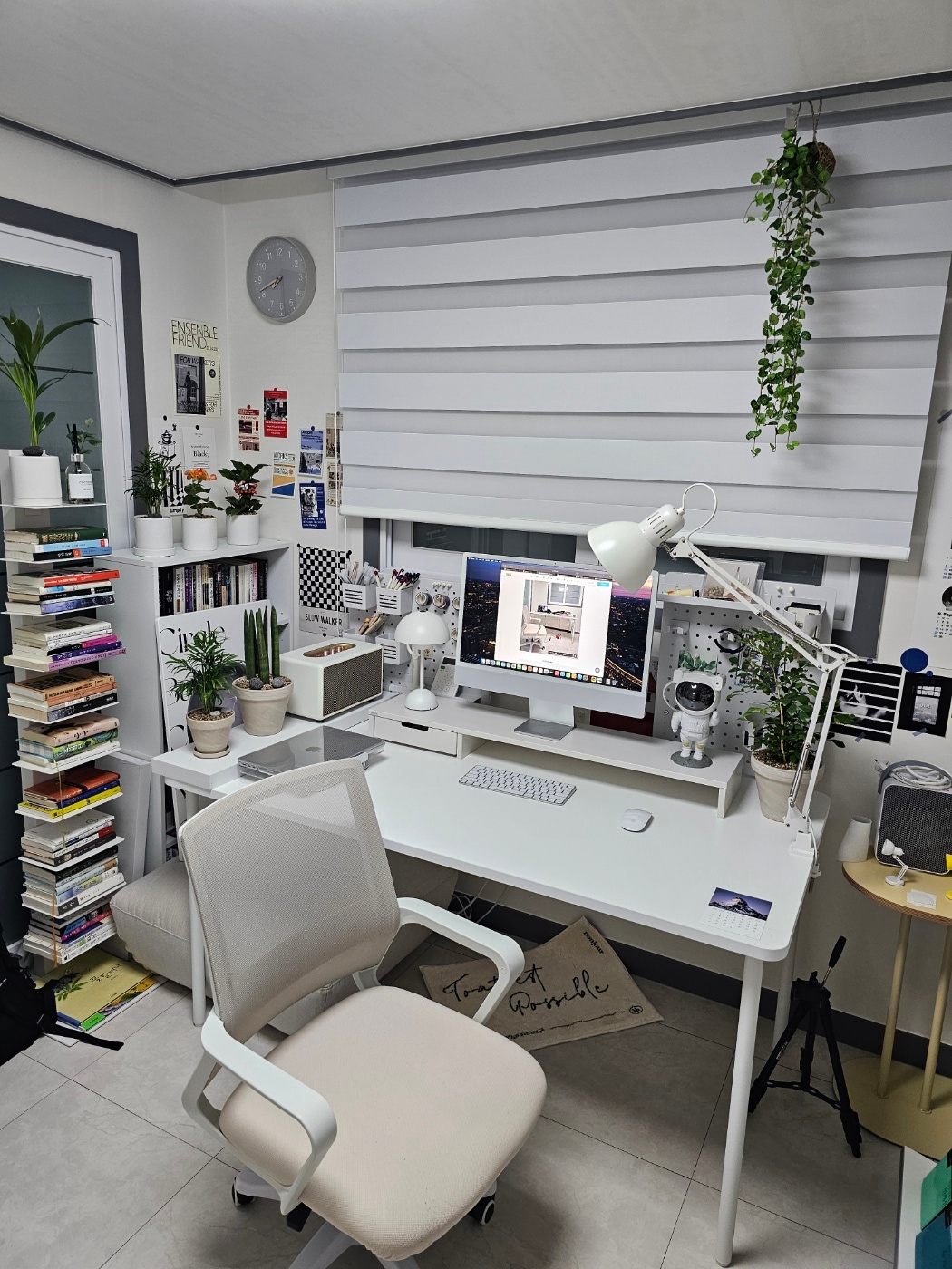 Nordic-Style Silent Wall Clock user photo