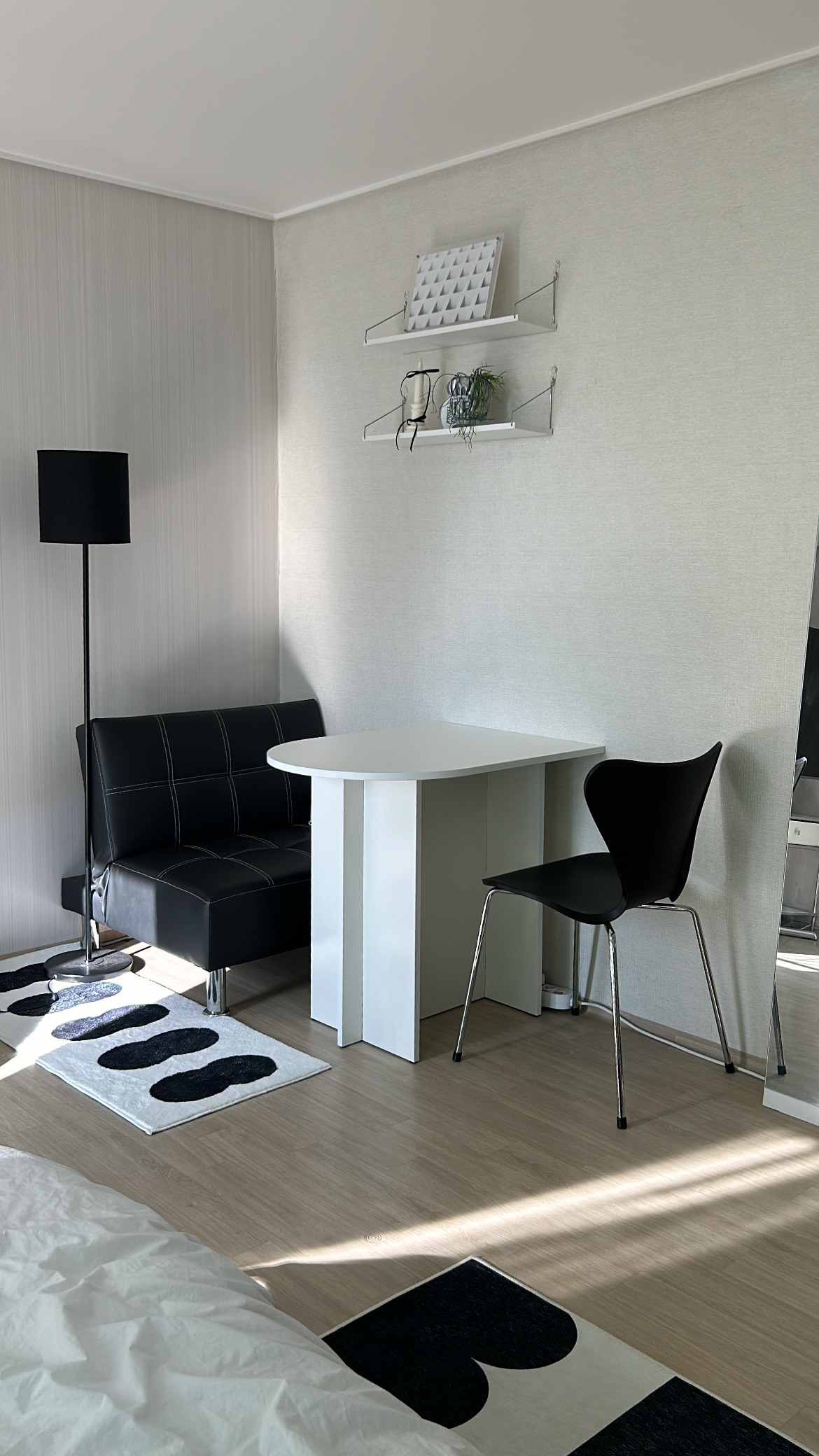 Semi-Oval Dining Table (31.5