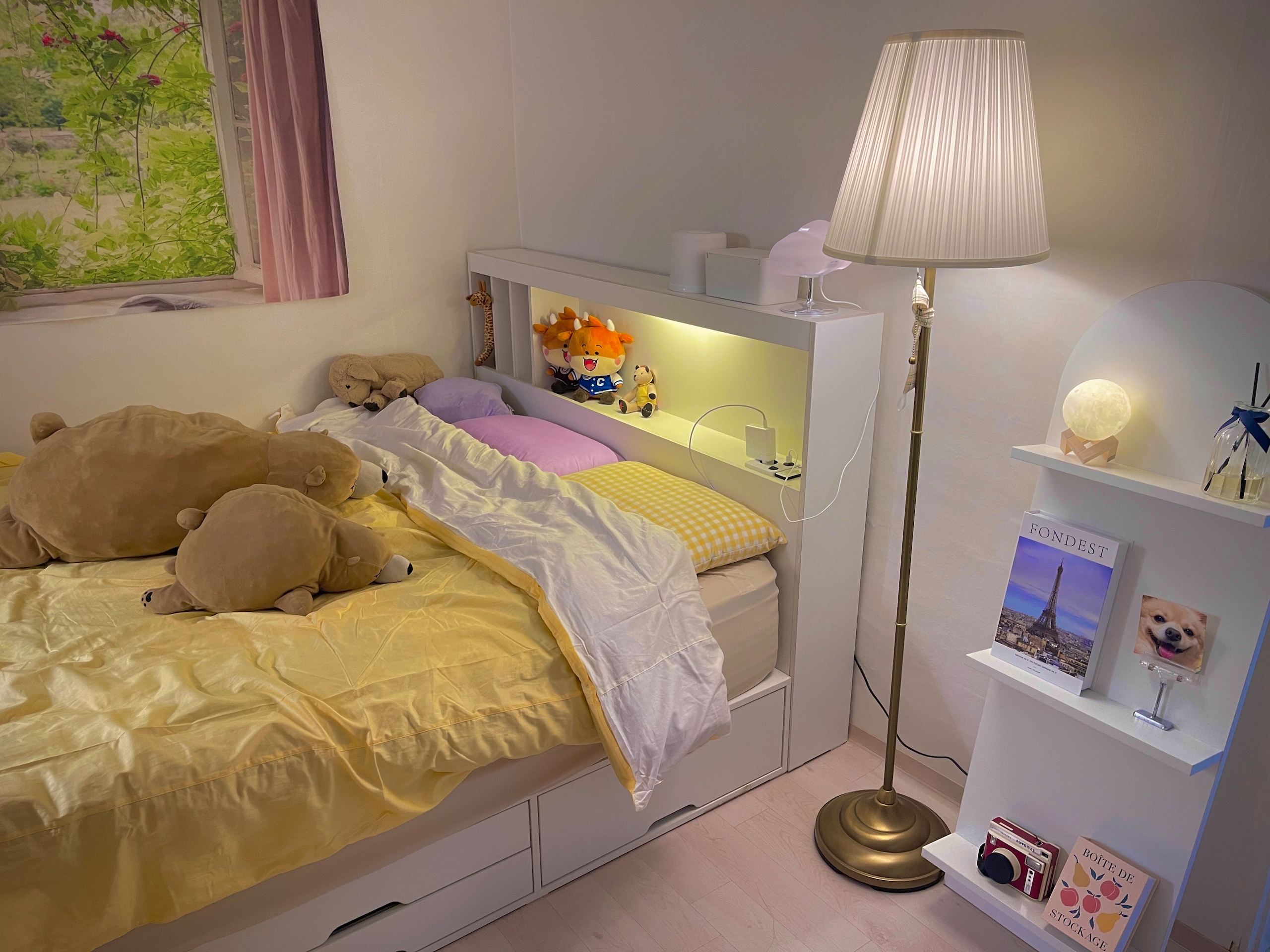 Moon Table Lamp user photo