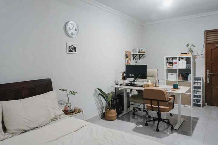 Bekas Workshop Jahit jadi Kamar Pasutri