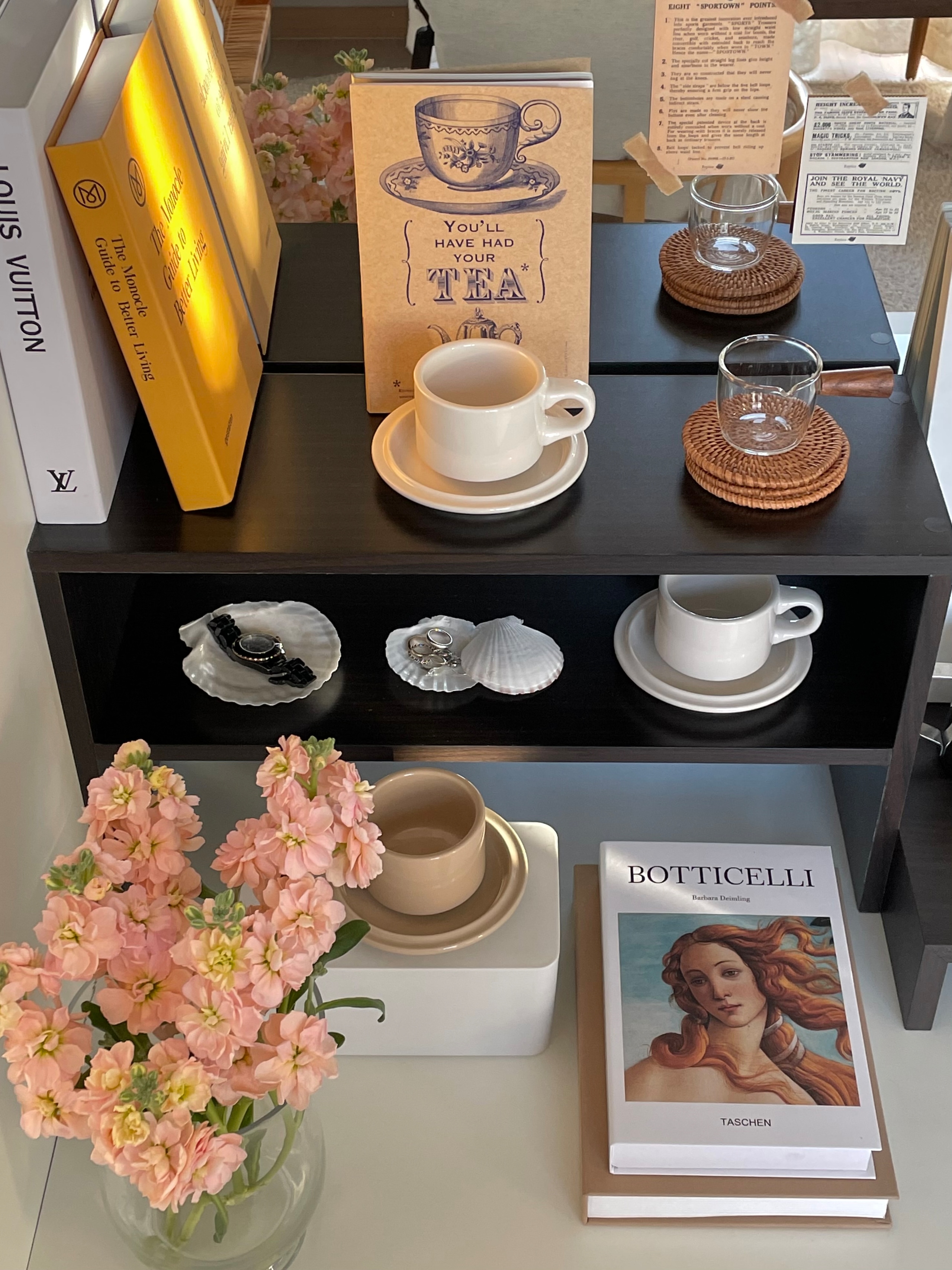 Glossy Ceramic Cup & Saucer Set user photo
