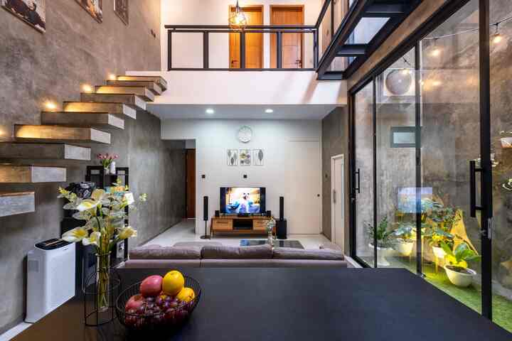 Rumah Double Height Ceiling Satu Garis