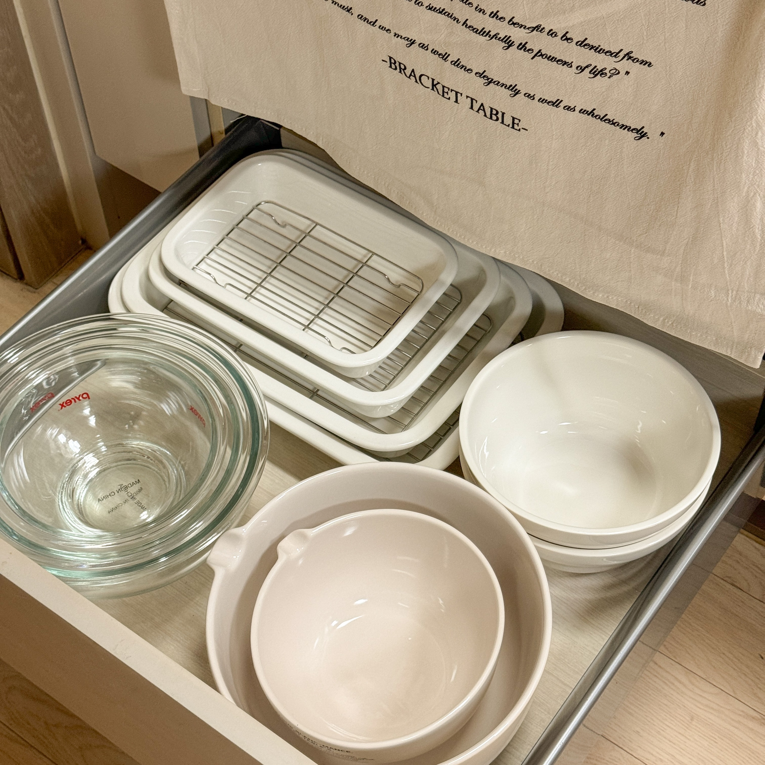 Milly Ceramic Baking Tray & Rack Set user photo