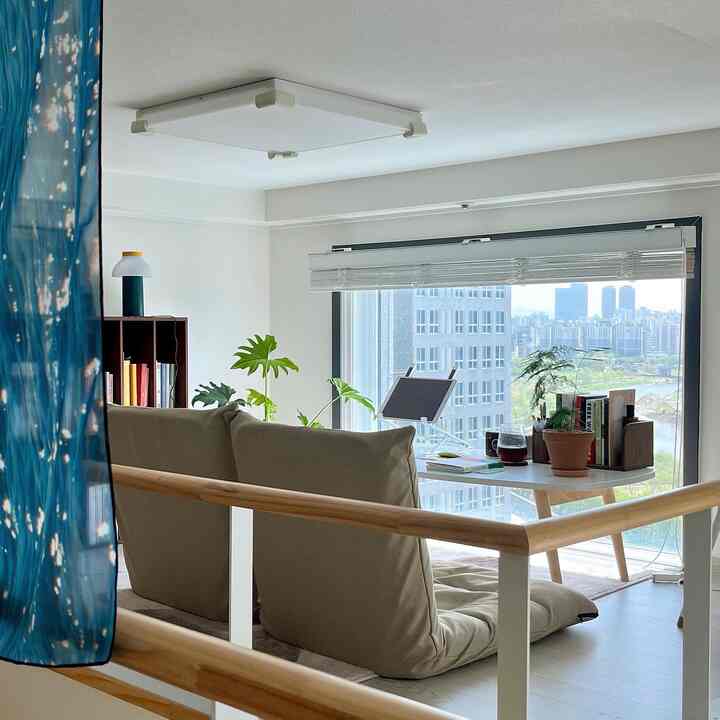 🇰🇷 ロフト付きの2LDKで二人暮らし：ウッドｘグリーンをテーマに