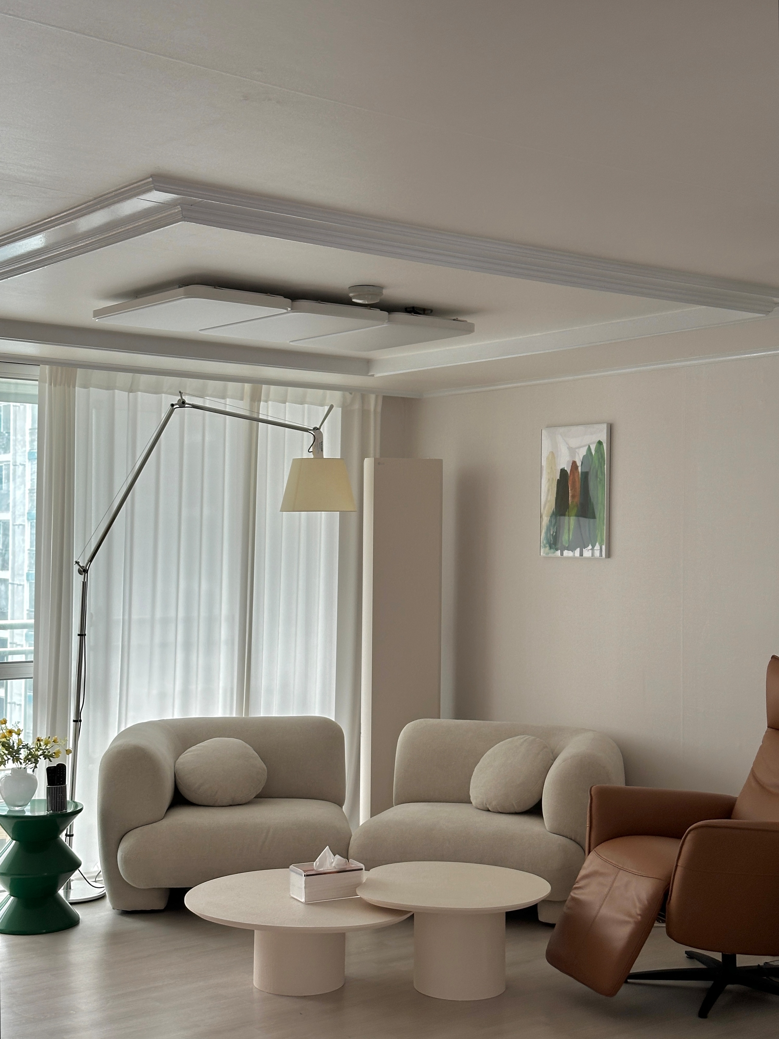 Hourglass Accent Stool user photo