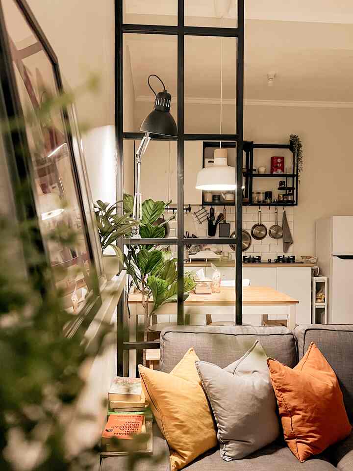 Rumah Mungil Minimalis Seorang Illustrator