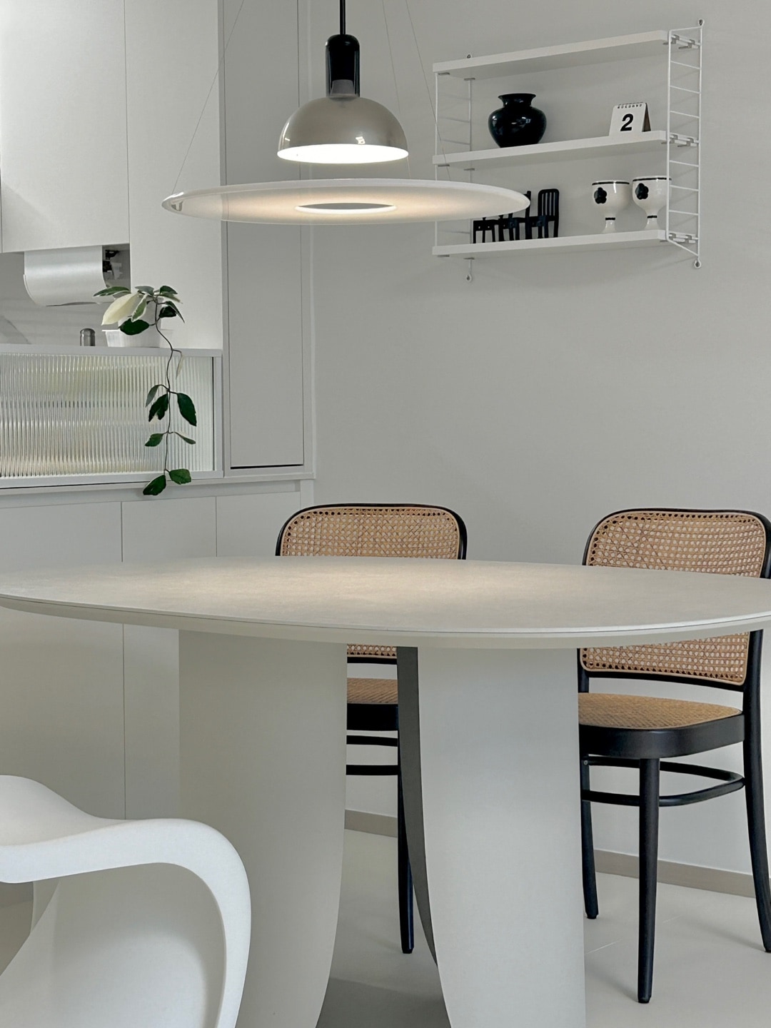 Milky LPM Glass Kitchen Island Partition user photo