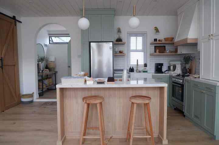 Rumah Nuansa American Farmhouse di Bekasi