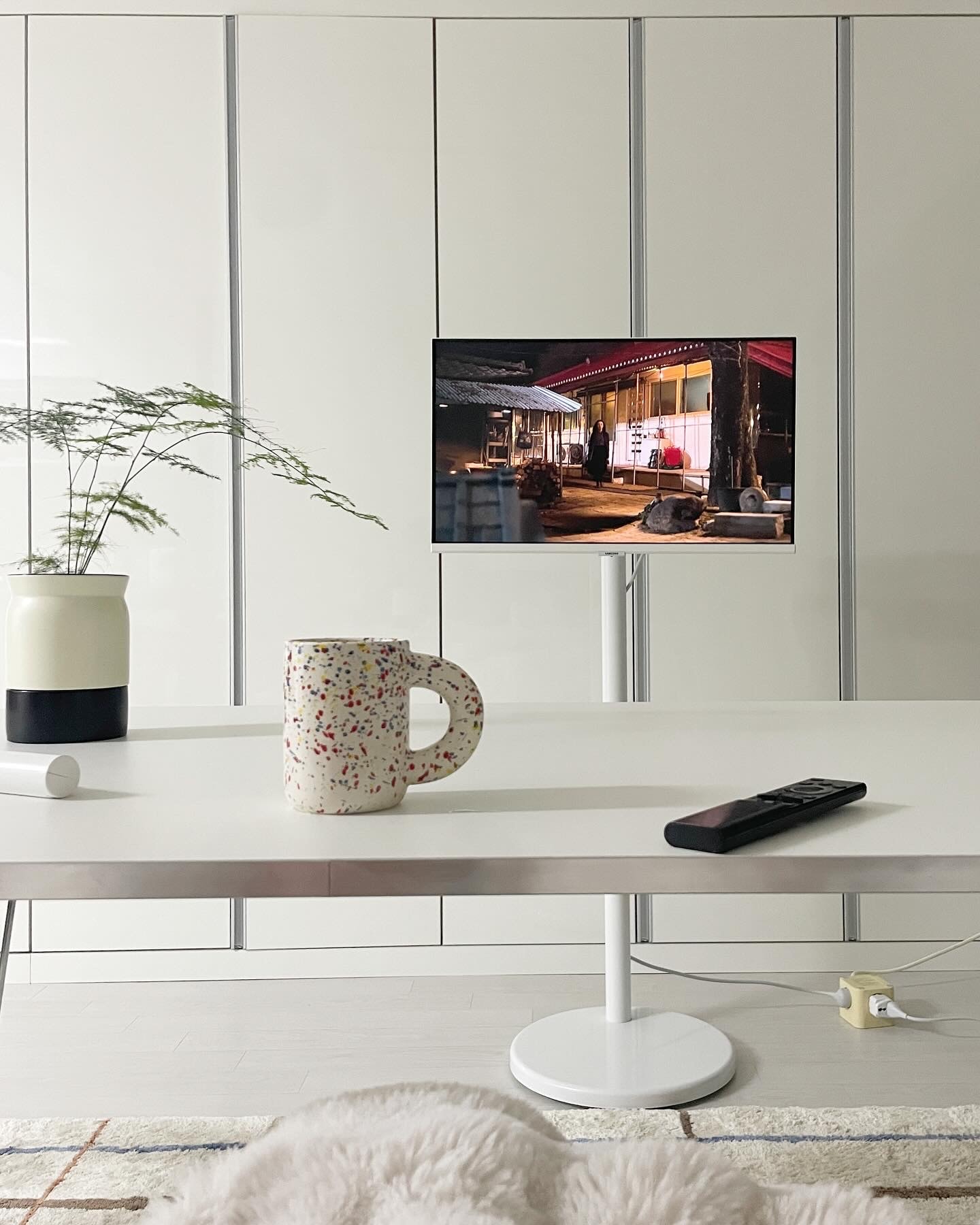 Two-Tone Self-Draining Ceramic Utensil Holders (Set of 2) user photo