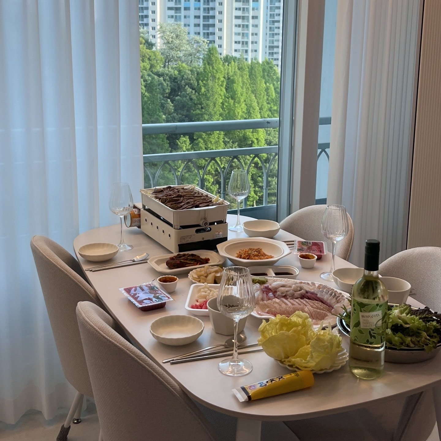 Seoul Minimalist Matte Spoon & Chopstick Set for 4 (8-Piece) user photo