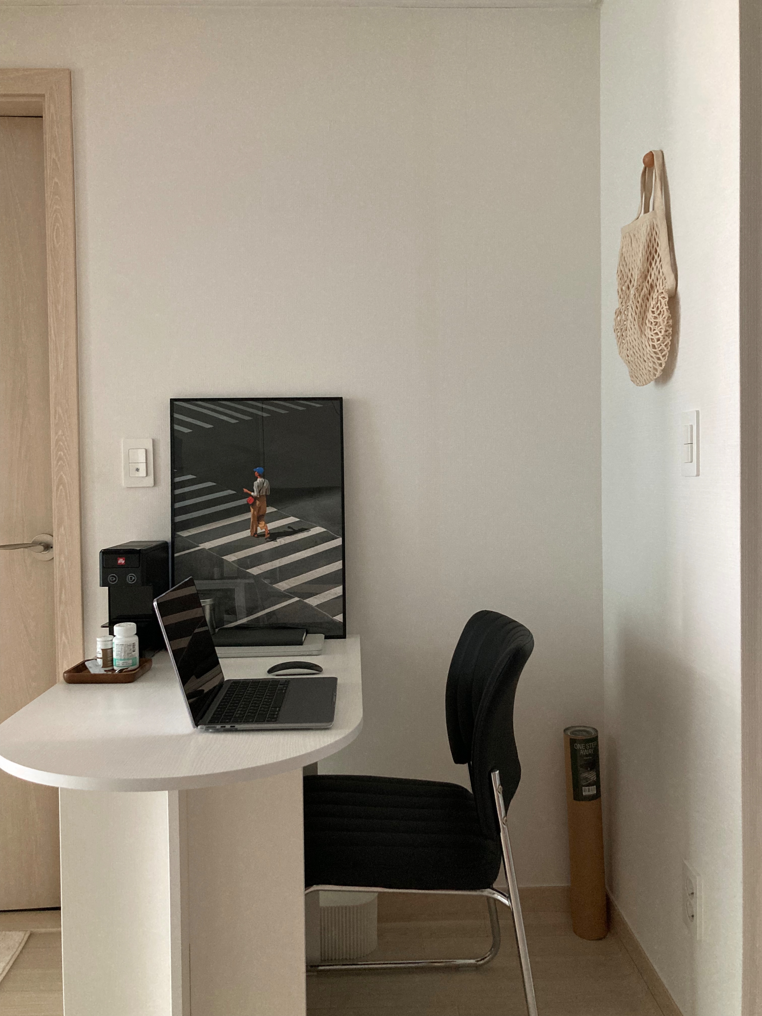 Semi-Oval Dining Table user photo