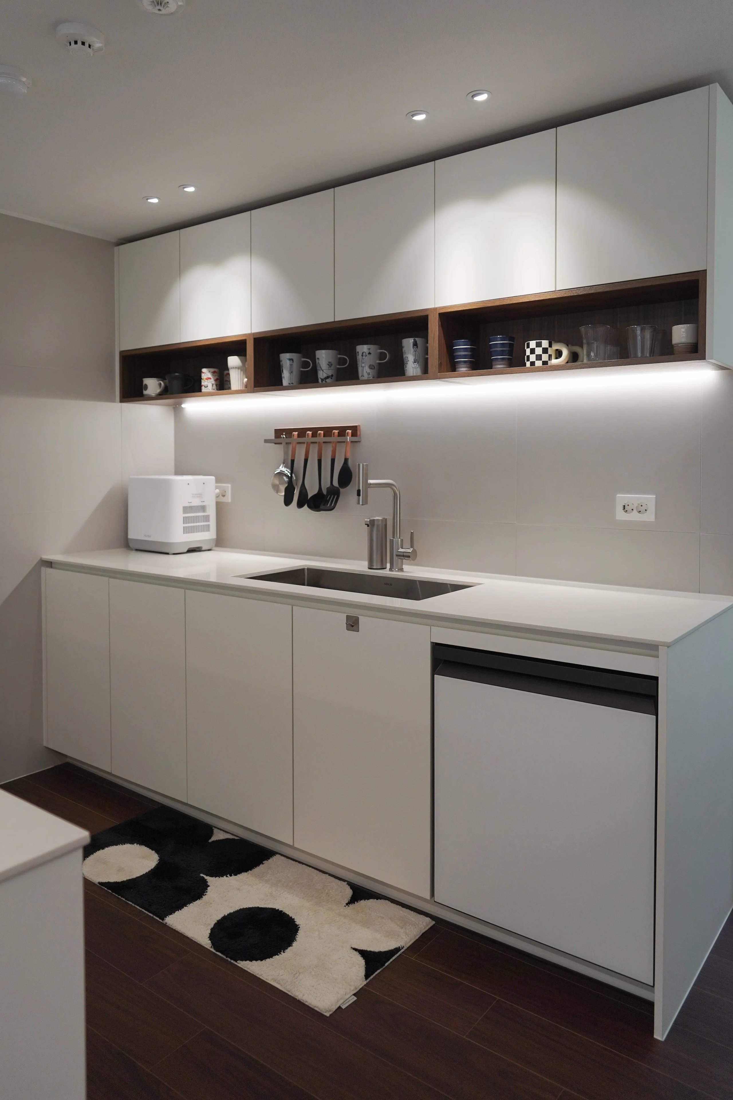 Flexible Silicone Cooking Utensil Set (8-Piece) user photo