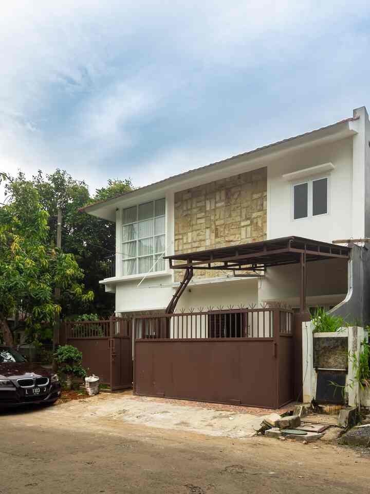 Merenovasi Rumah hingga Terlihat Luas & Megah