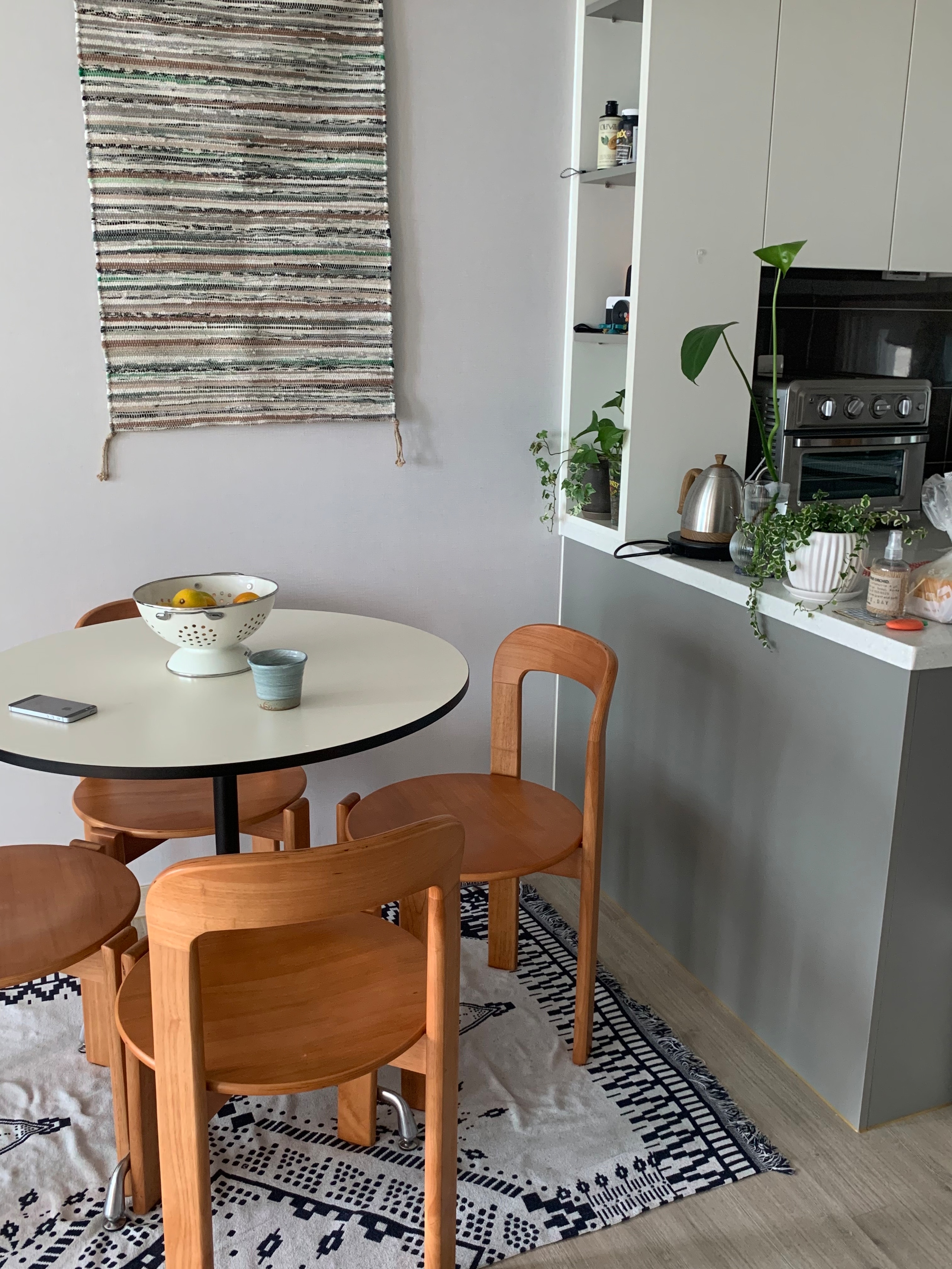 Solid Wood Curve Back Dining Chair user photo