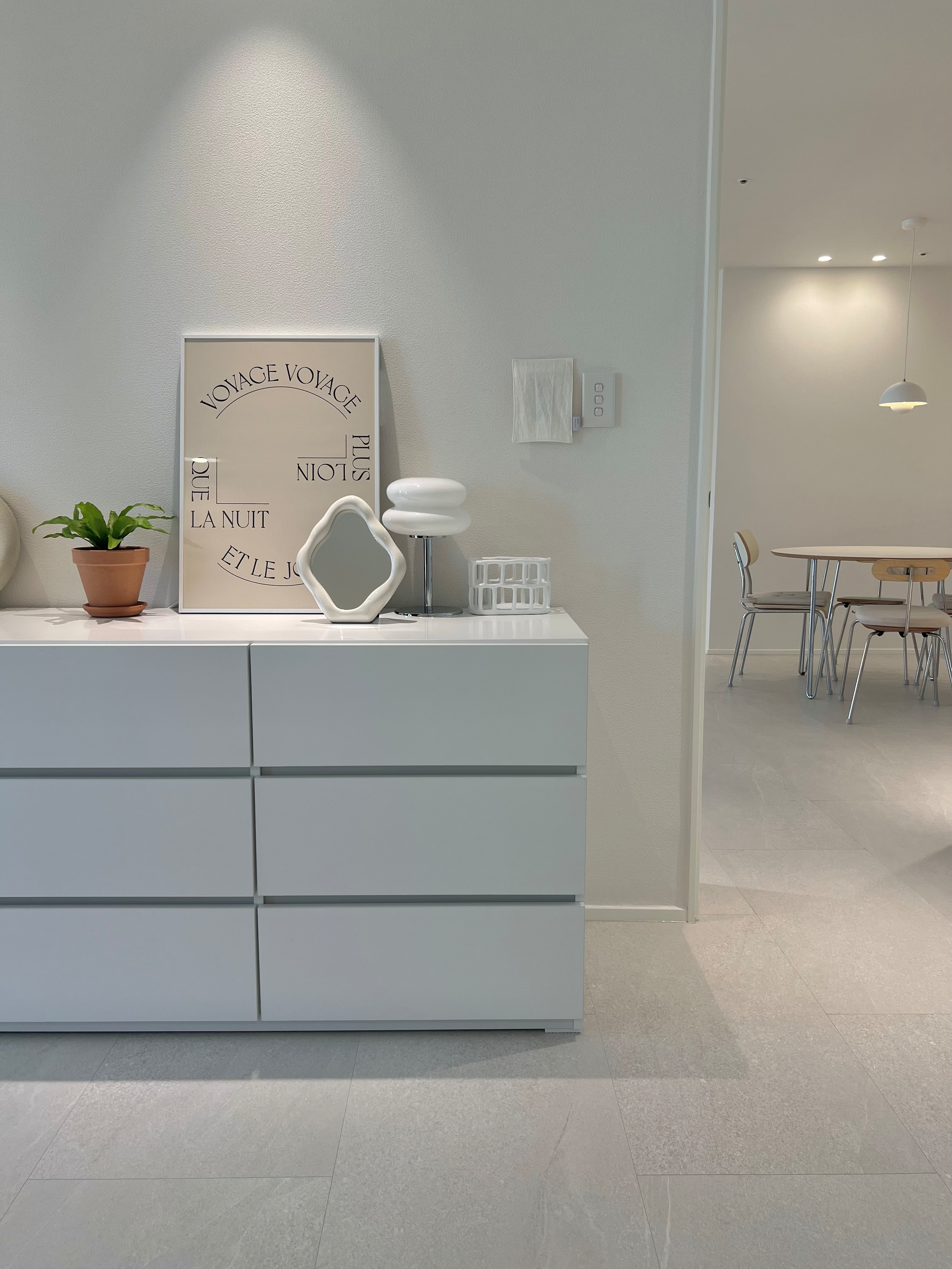 Flow Line Dining Chair user photo