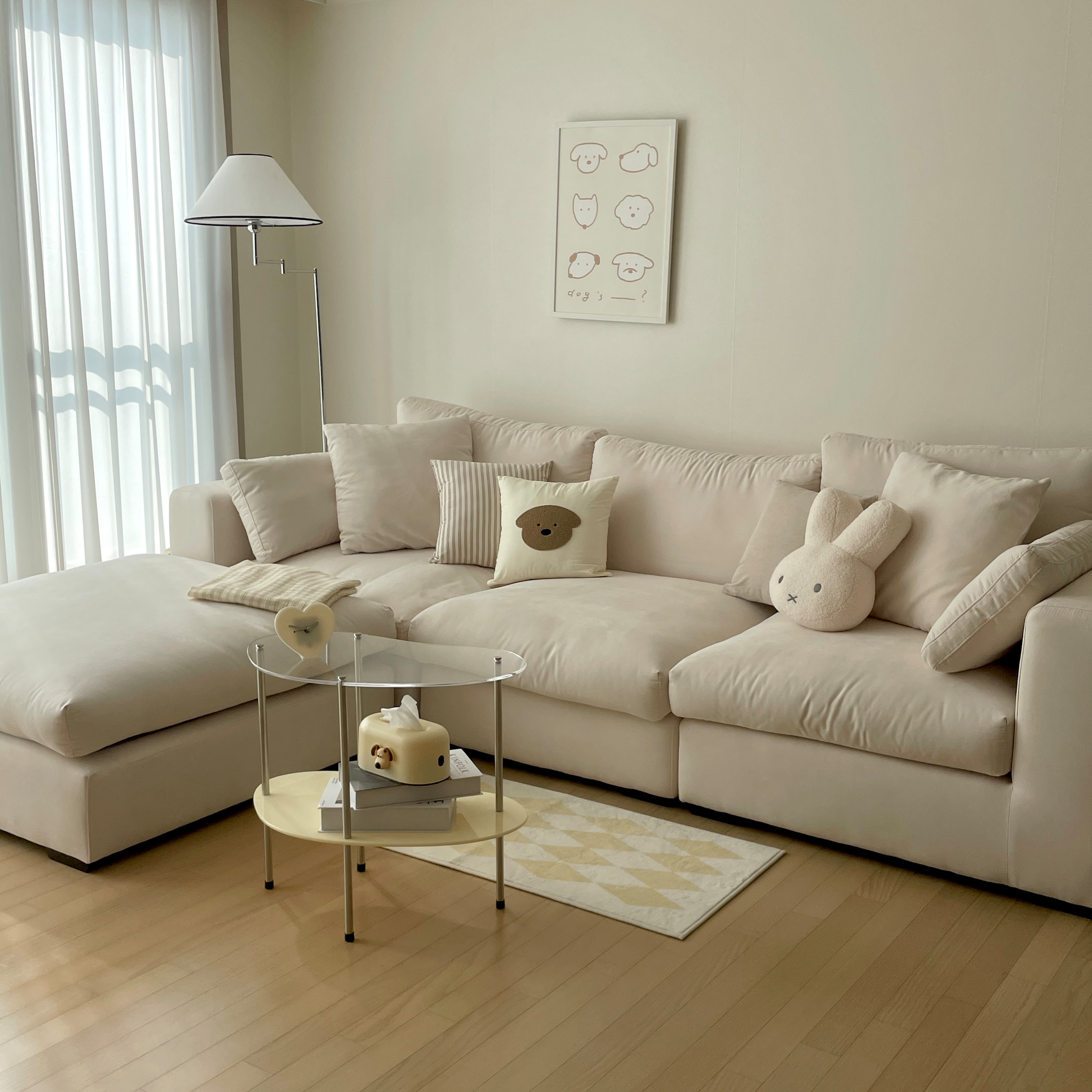 2-Tier Wavy Glass Table user photo