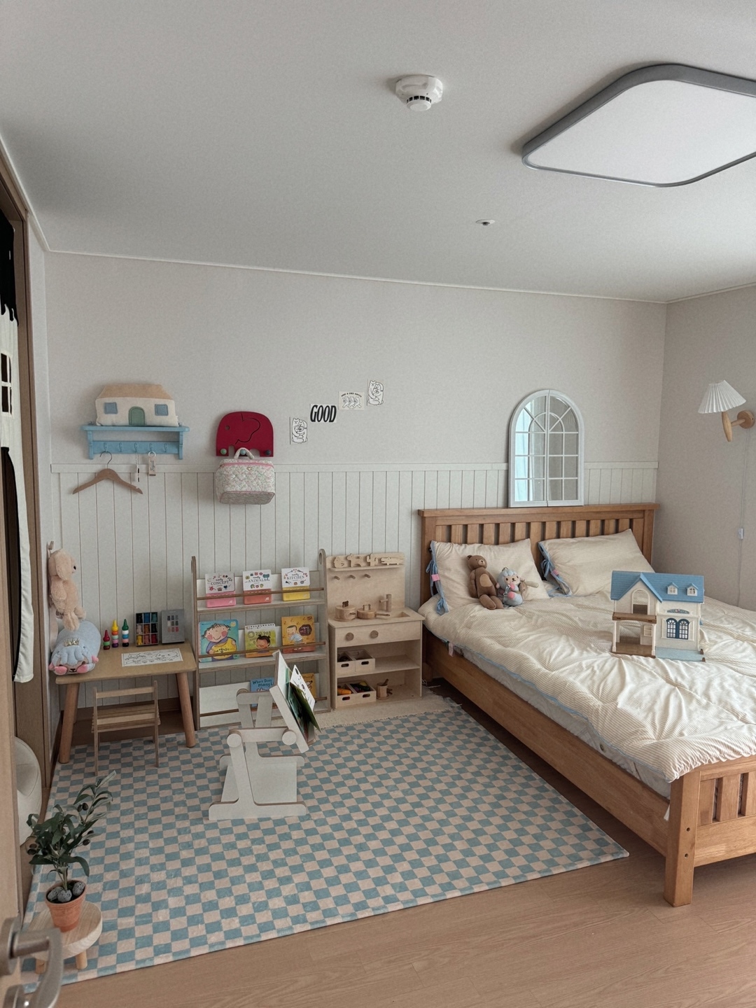 Ribbon Cake Fitted Pad Bedding Set (Transitional & Summer) user photo