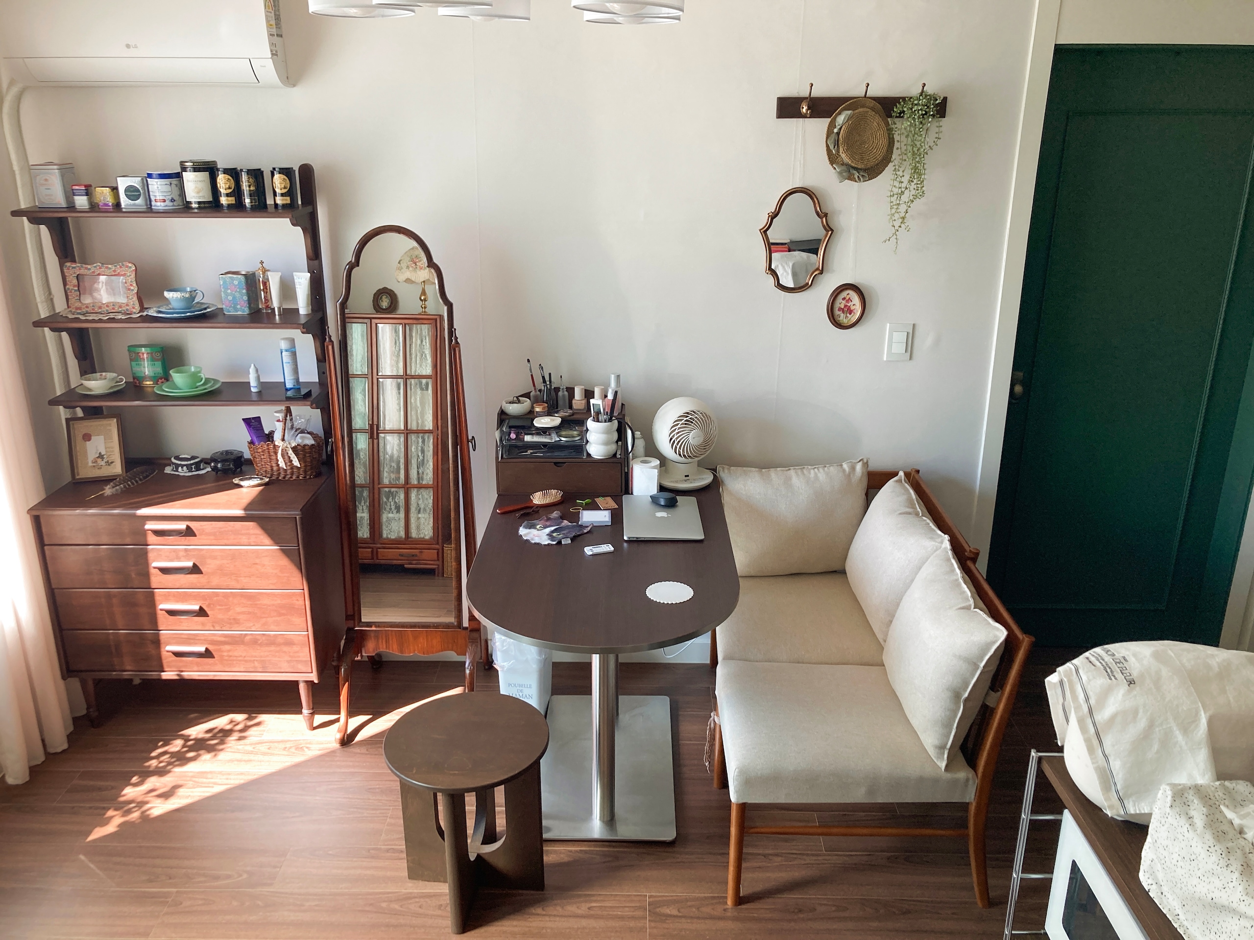 7畳レイアウトの953件のインテリアコーディネート実例を見る | Ohouse