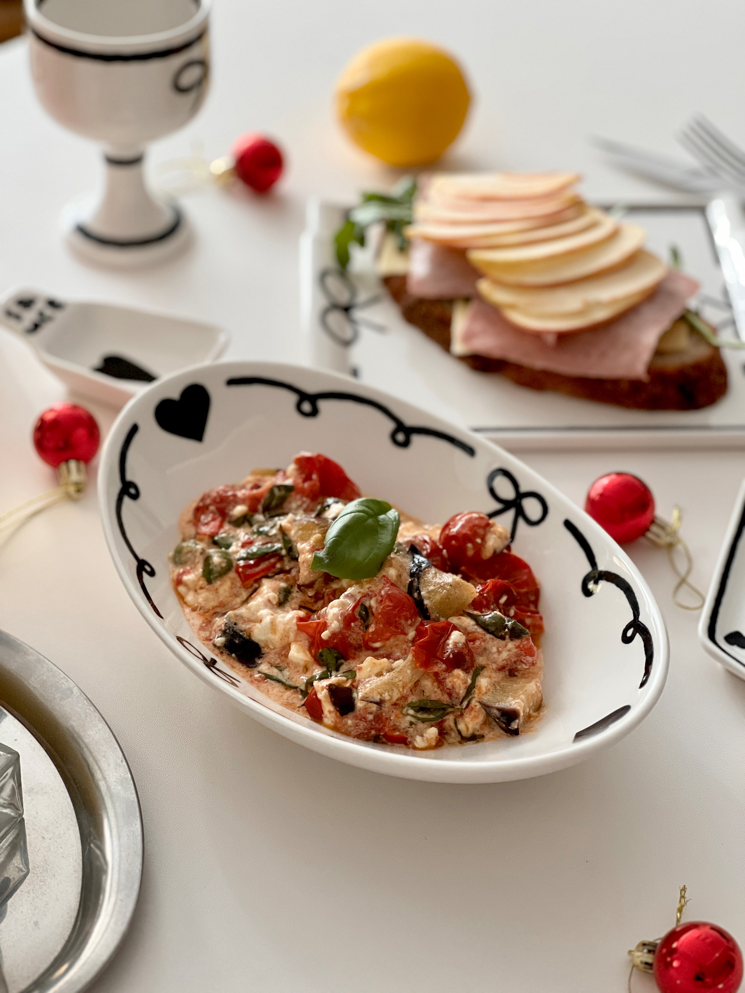Ribbon & Heart Salad Bowl user photo