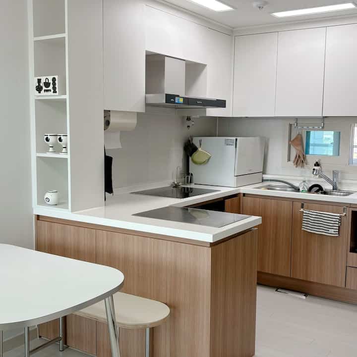 MID-CENTURY 楕円形 ダイニングベンチ［6色］を使ったコーディネート 2