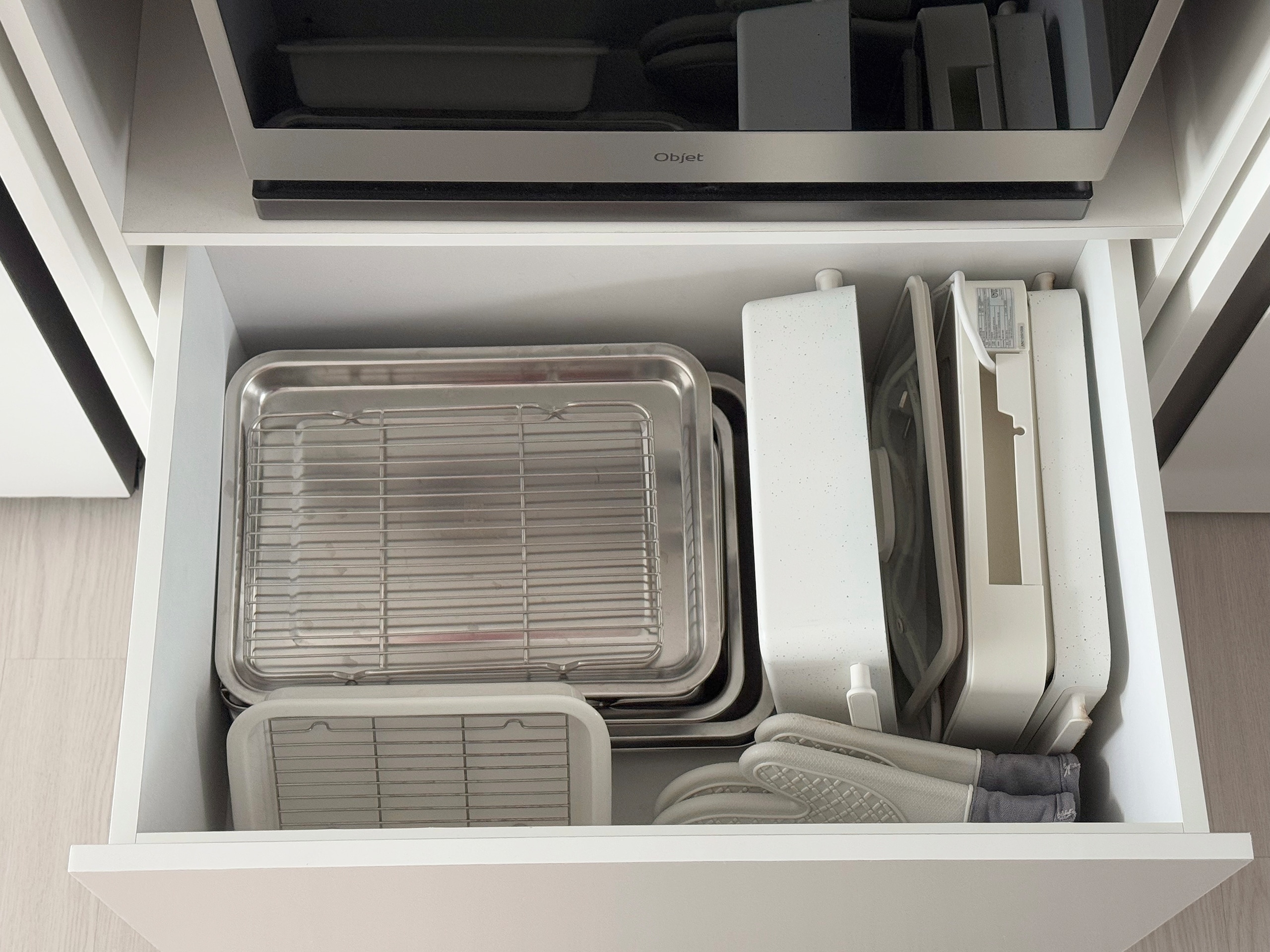 Milly Ceramic Baking Tray & Rack Set user photo