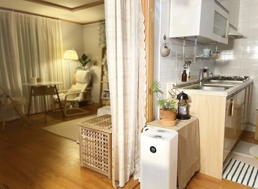 Rolling C-Shaped Side Table with Magazine Rack user photo