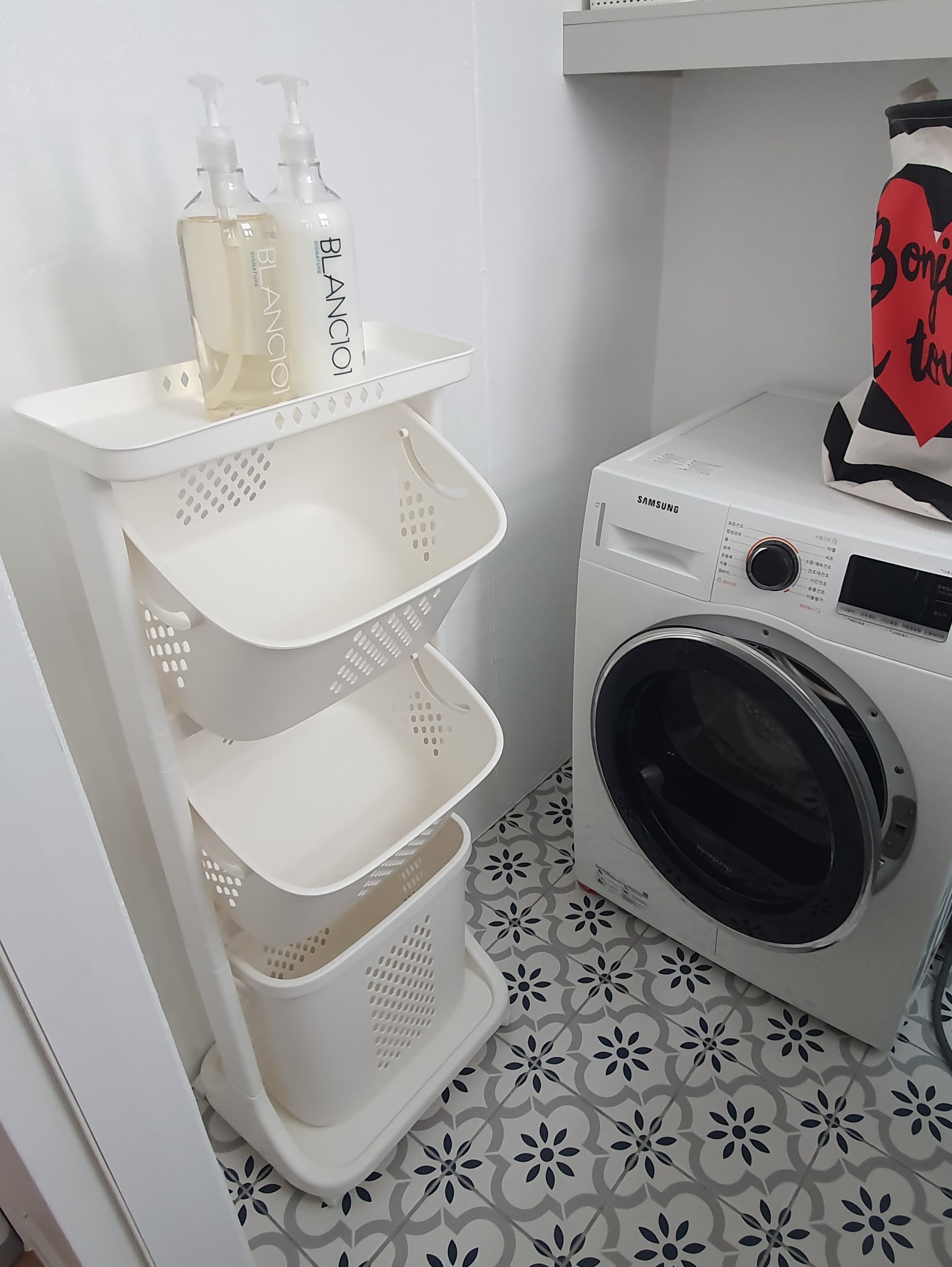 3-Tier Laundry Basket Cart user photo