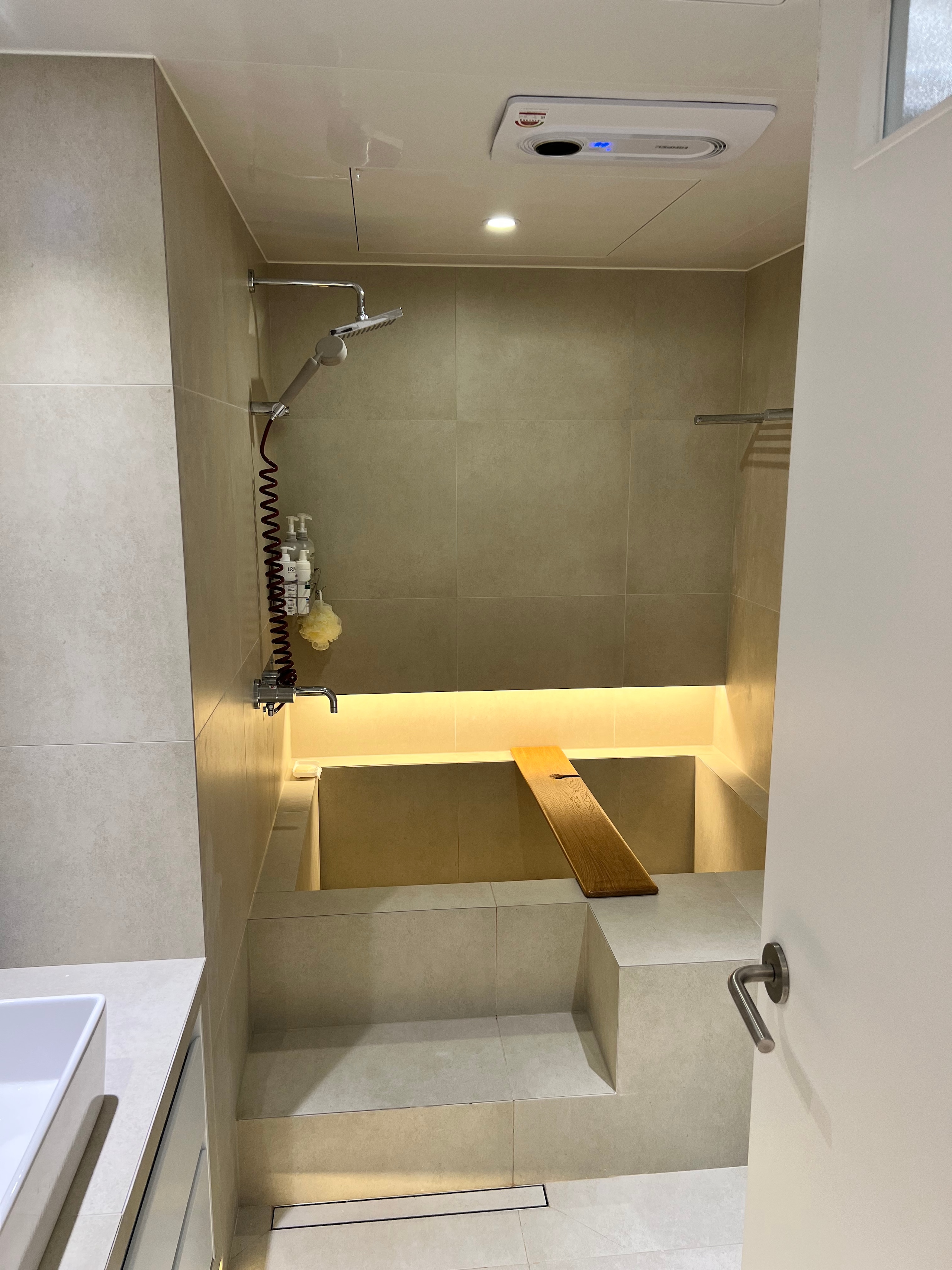 Filtered Shower Head + 2M Hose Set user photo