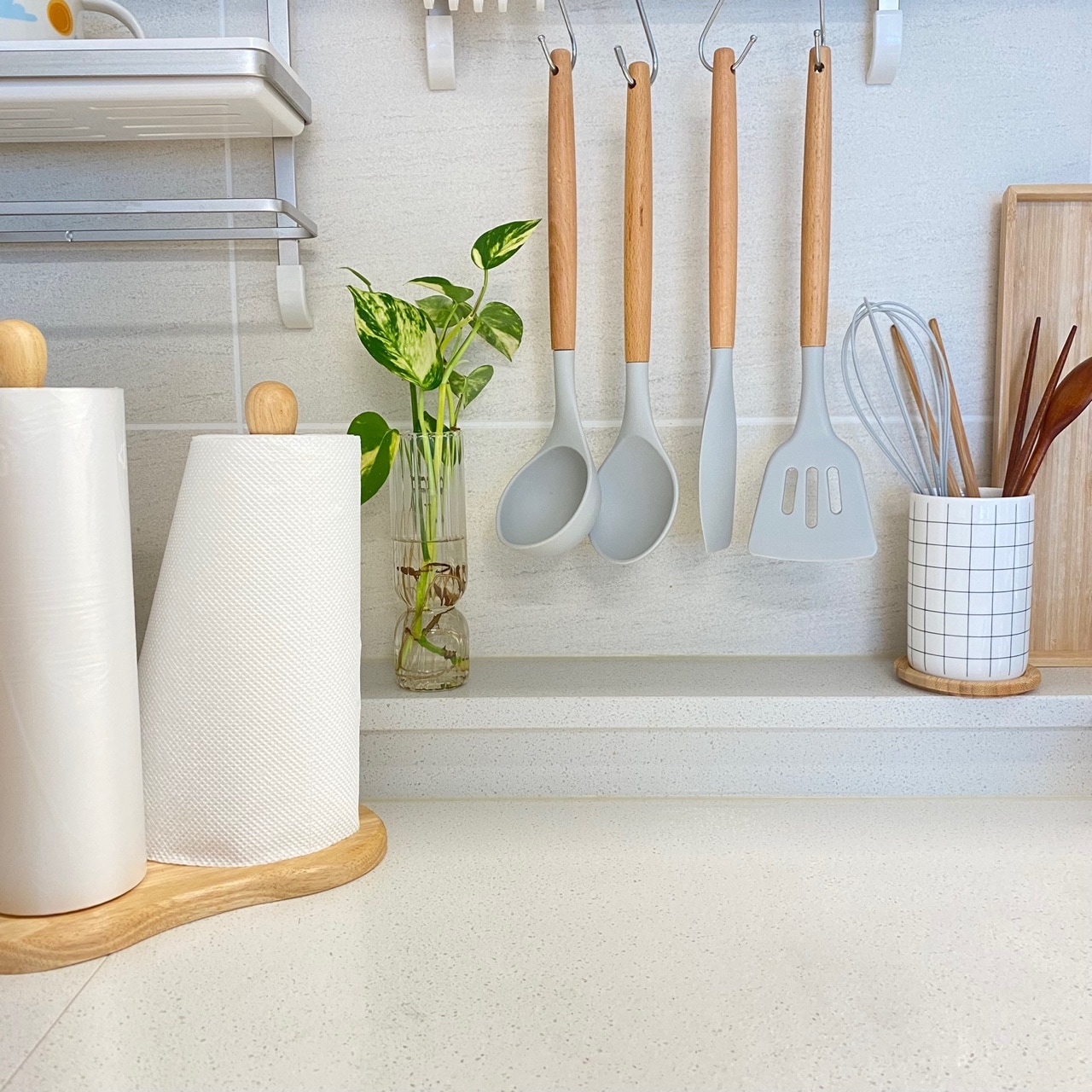 5-Piece Wood & Silicone Kitchen Utensil Set user photo