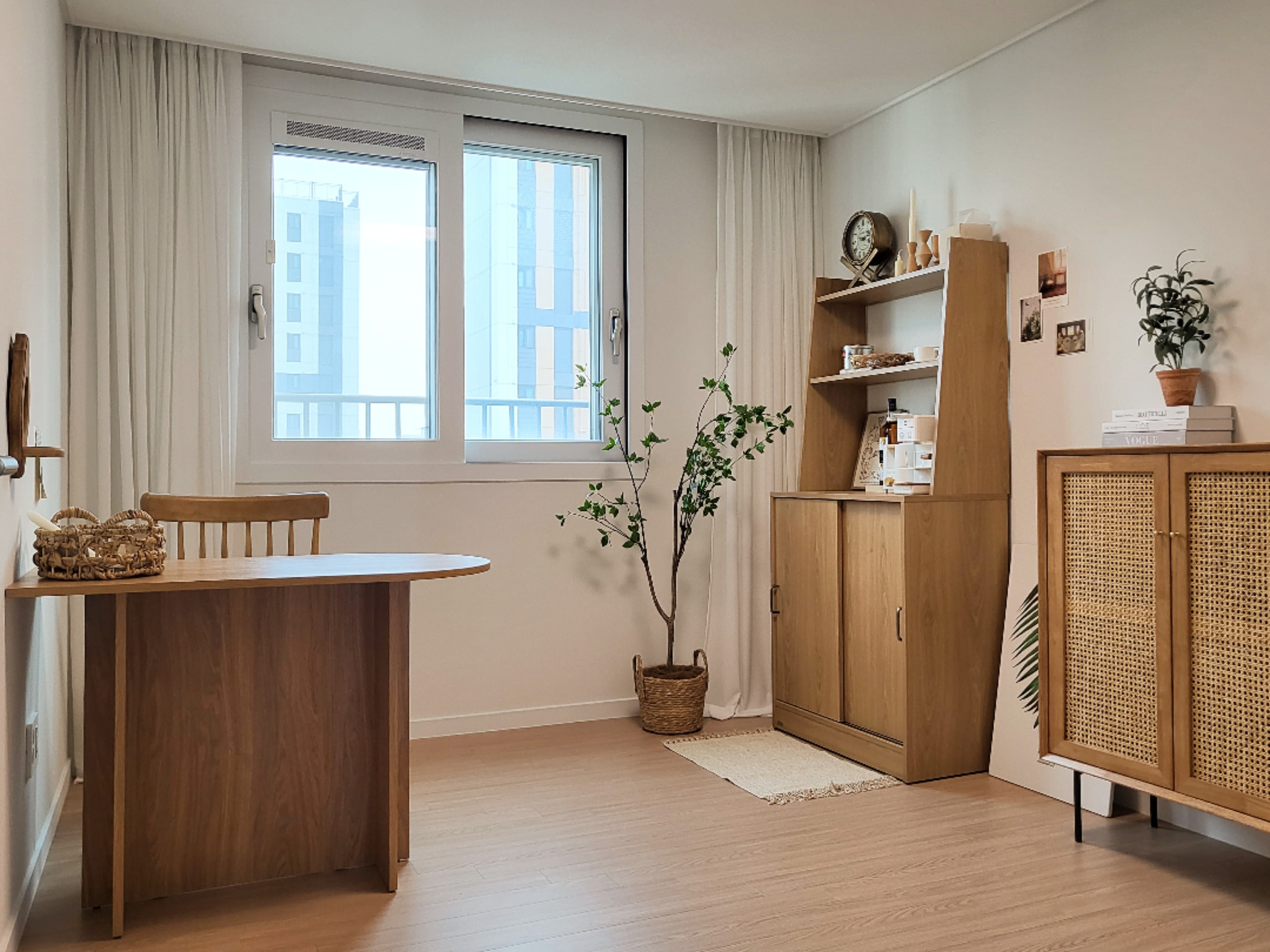Semi-Oval Dining Table user photo