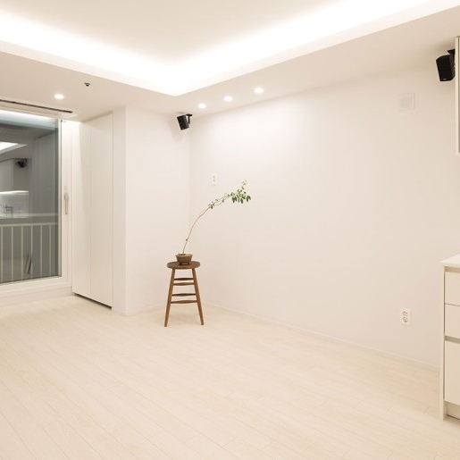 세련된 갤러리같은 홈 디자인, 청담 래미안 20평대 | 라이프스타일 슈퍼앱, 오늘의집