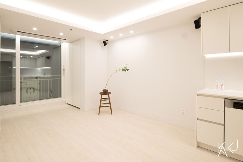 세련된 갤러리같은 홈 디자인, 청담 래미안 20평대 | 라이프스타일 슈퍼앱, 오늘의집