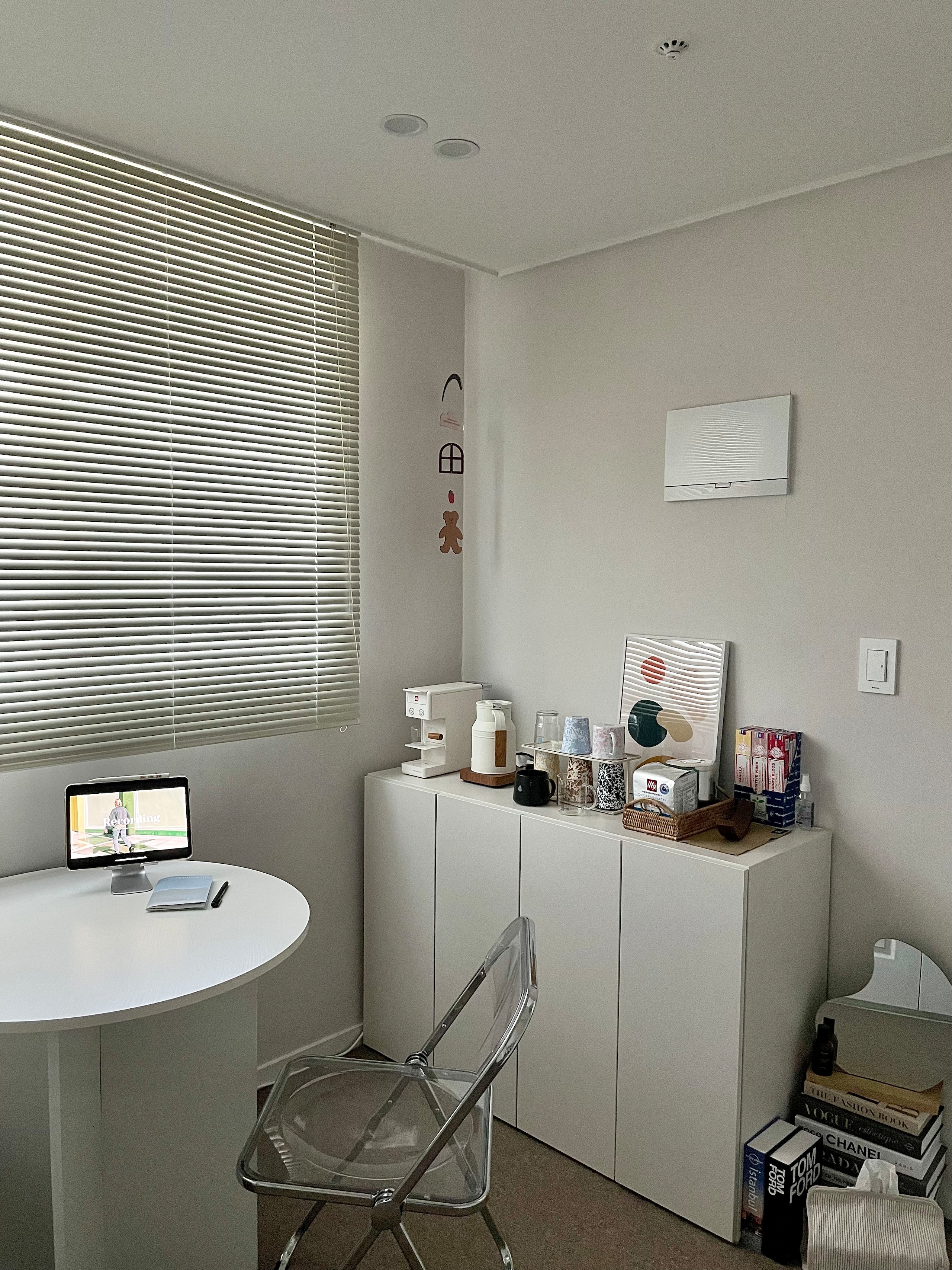 Small Round Dining Table user photo