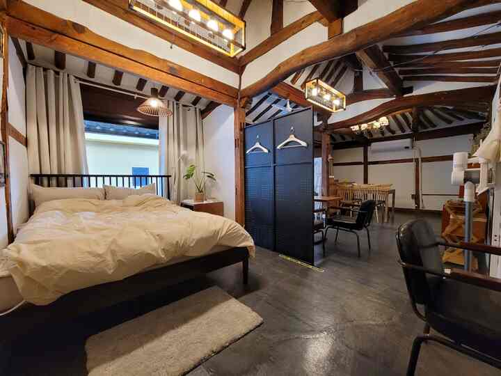 🇰🇷 充実したシングルライフ：庭と屋上がある韓屋（ハノク）