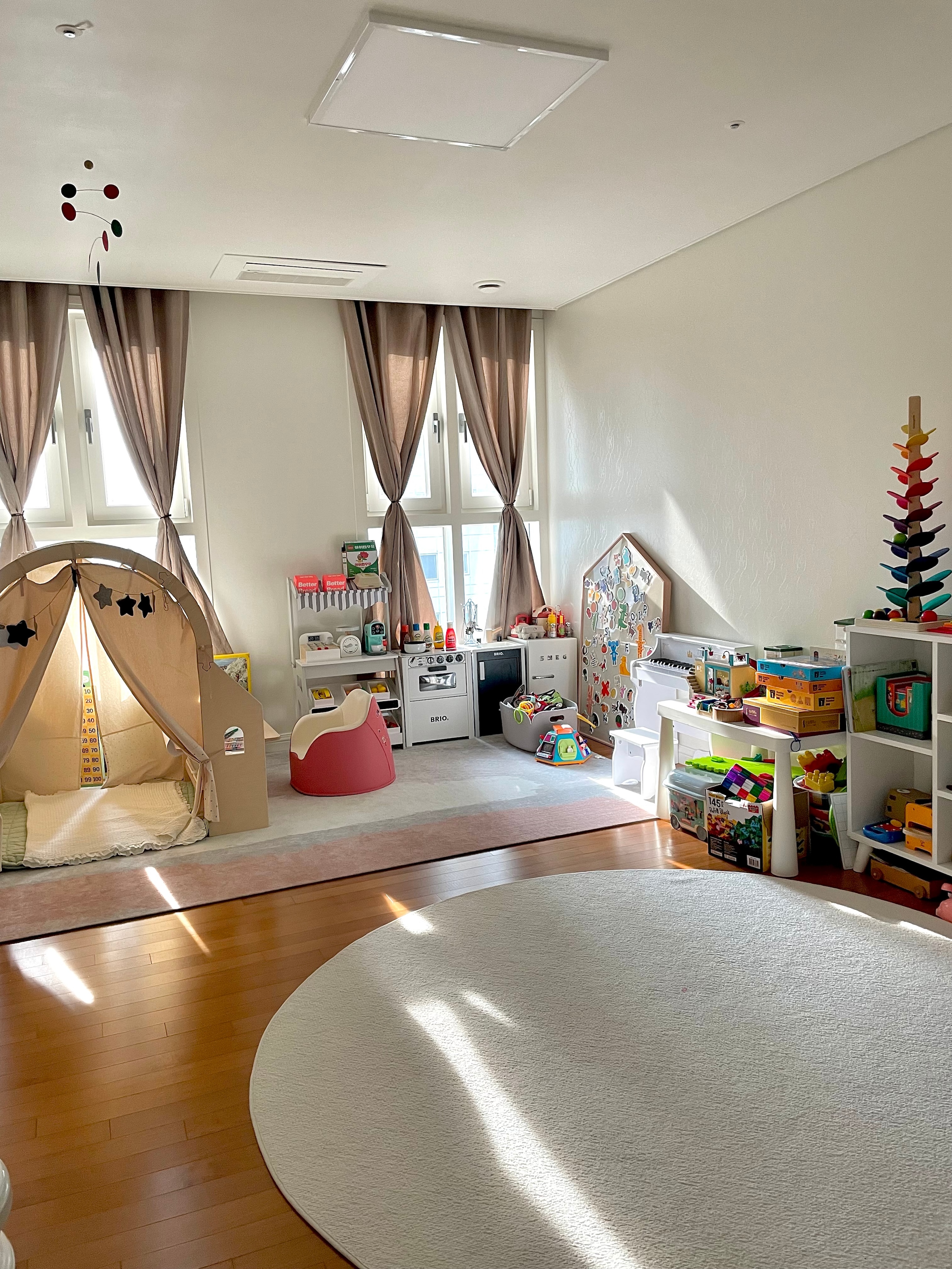 Minimalist Christmas Tree Hanging Mobile user photo
