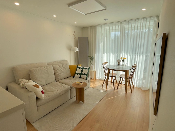 Eden Round Wood Side Table user photo