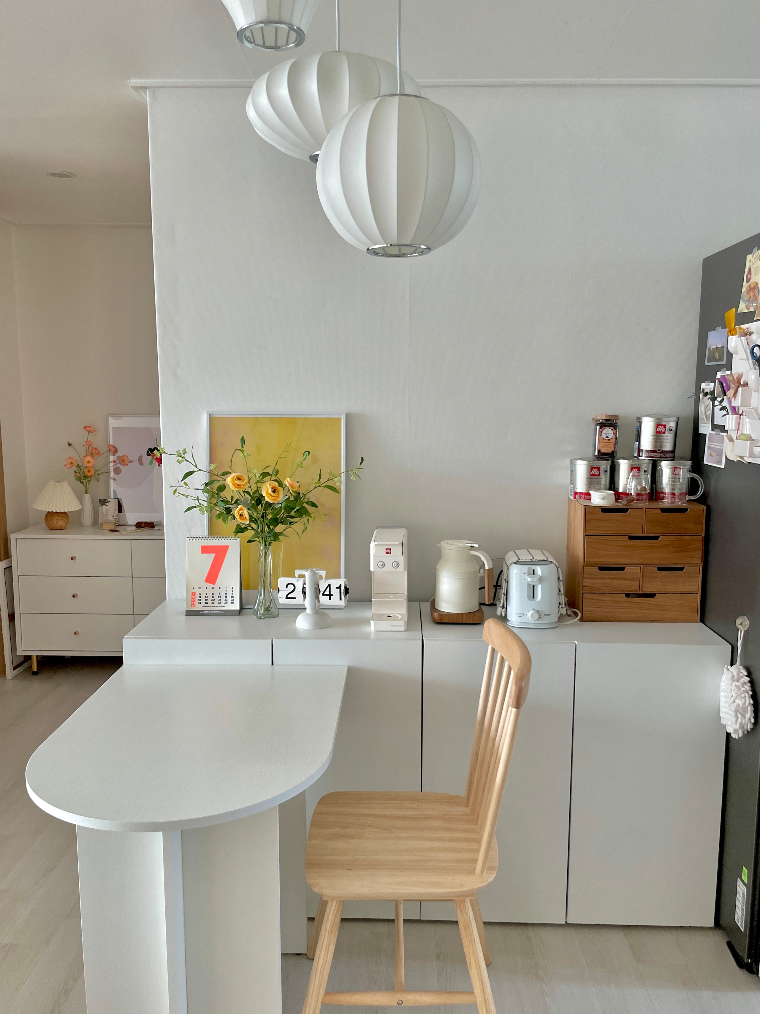Semi-Oval Dining Table (31.5