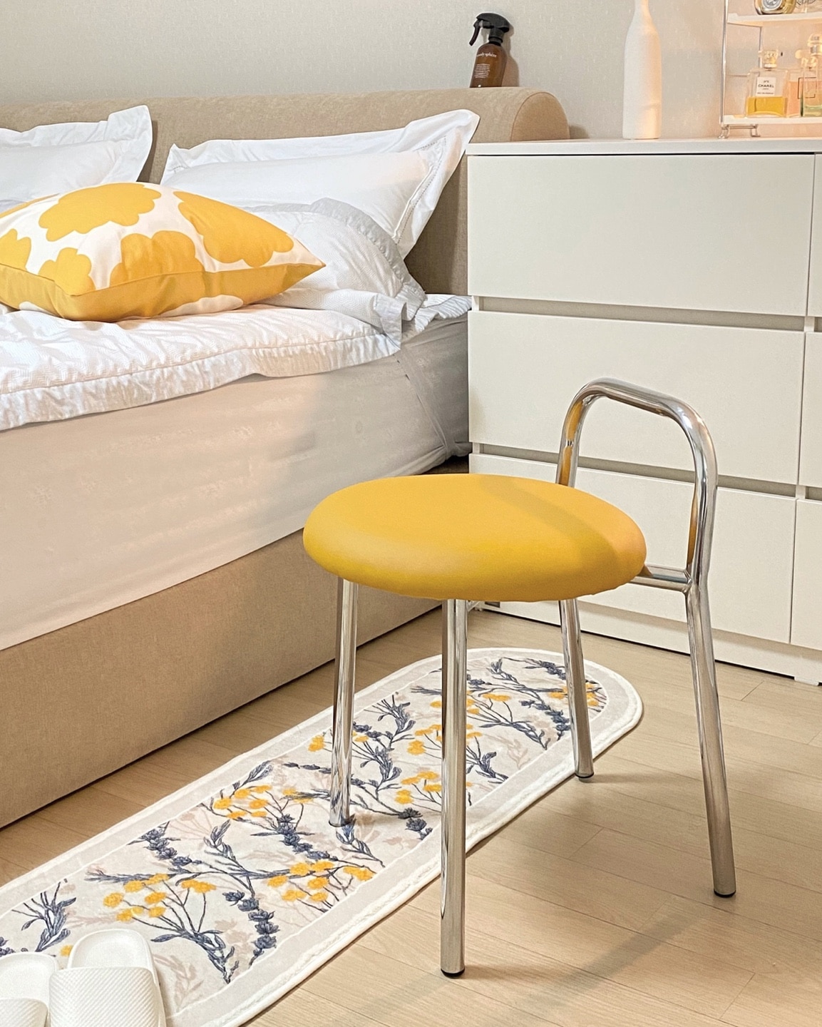 Chrome Loop Back Chair user photo